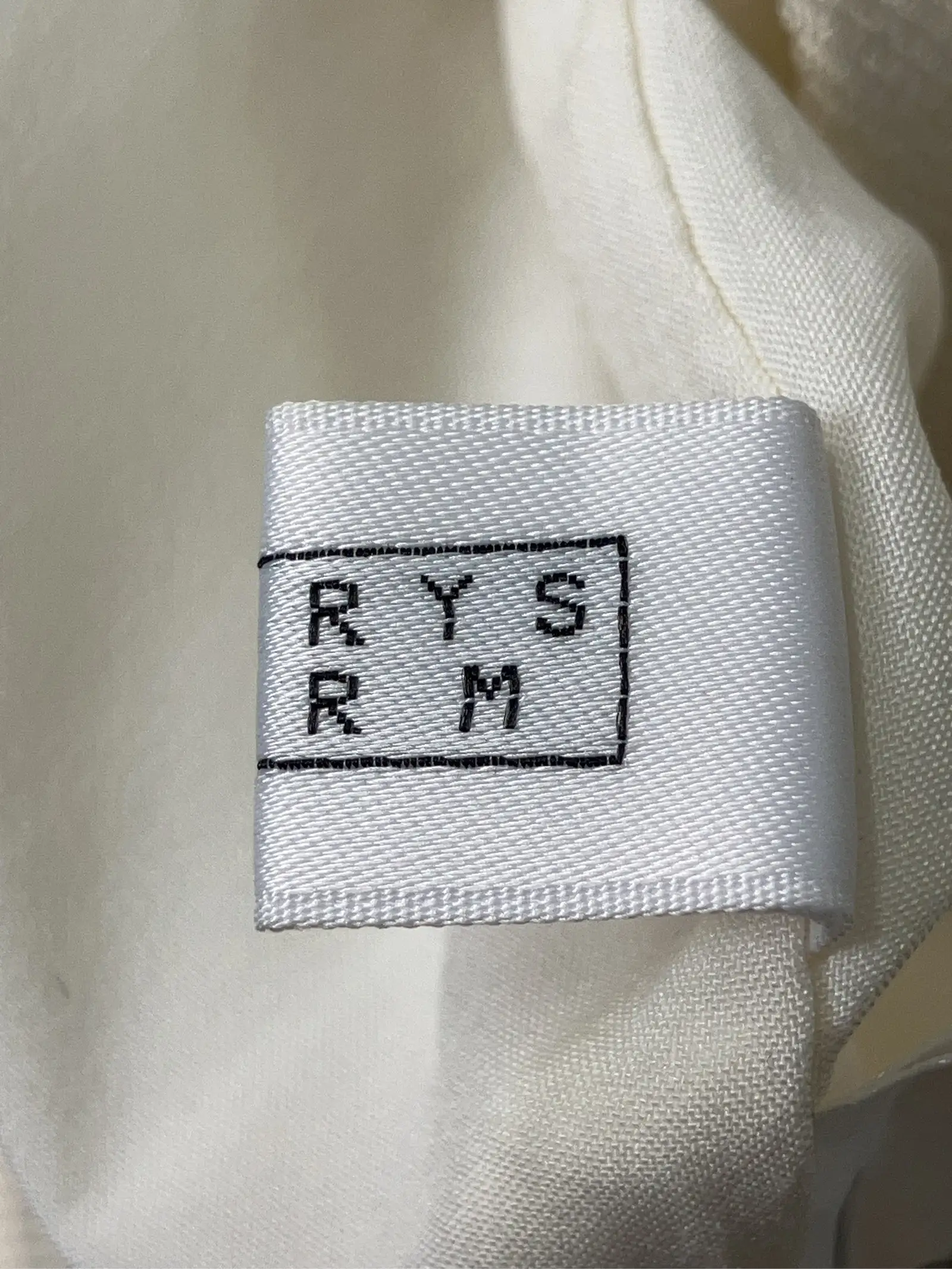 https://r2-worker.digdig.jp/product/8b983e52-c9dd-42ce-bd2e-5ce879223cfe/aea8e1c2-4541-4fc6-99b9-971a58c90ec1