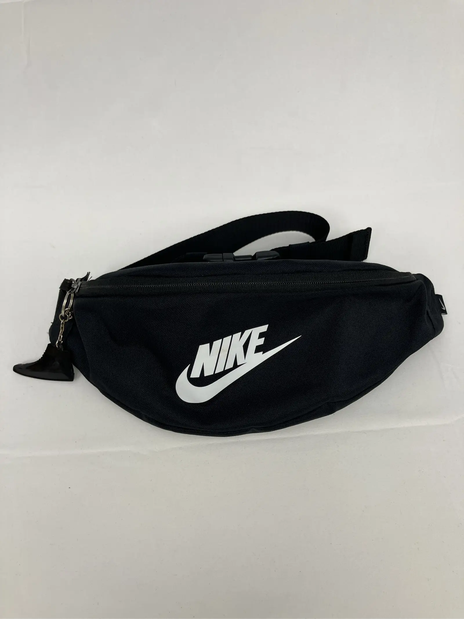 https://r2-worker.digdig.jp/product/8c3b884d-7e56-42bb-93f4-e13171158ac4/39e05f03-f386-4b26-8ead-3afbb07b6235