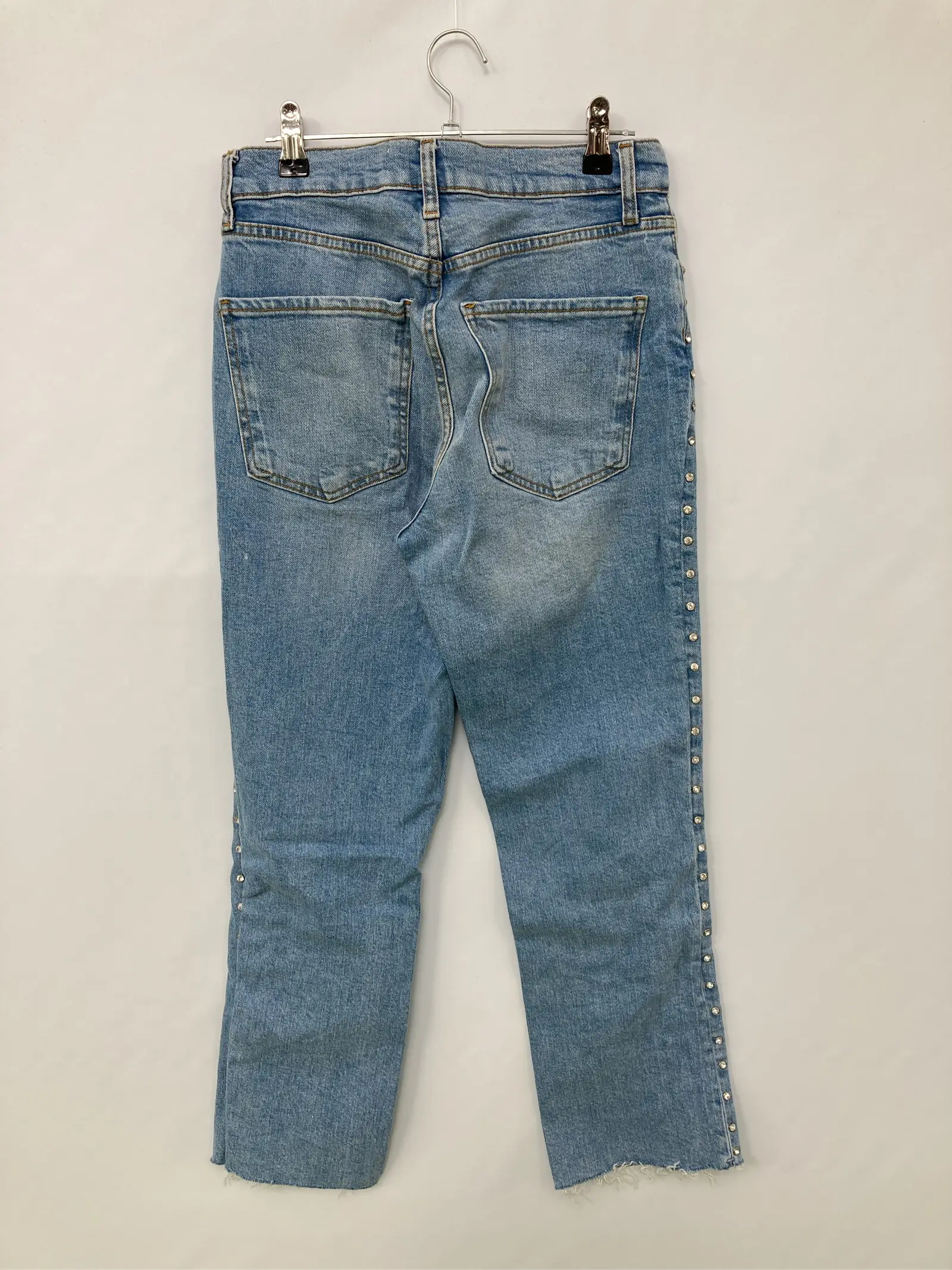 https://r2-worker.digdig.jp/product/8ca9183a-aaed-41a0-bdd1-09d00eeef6db/57938fac-ab79-4fe5-9ec3-f38c1e0c2f1b