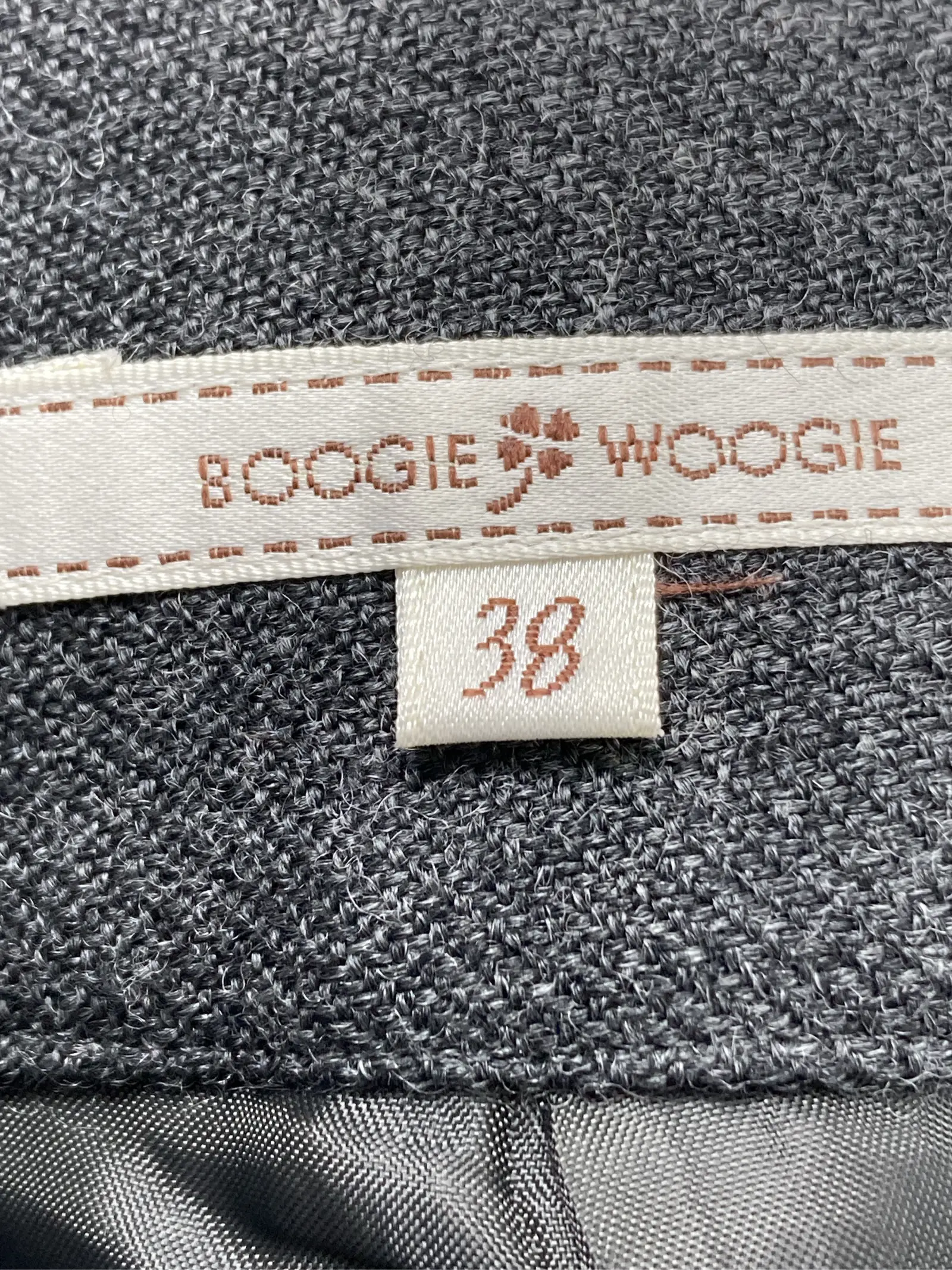 https://r2-worker.digdig.jp/product/8d0fea54-5f5b-4ab7-8a80-c0980bee344c/56cc5d37-5468-4758-8a47-1dac806455a5
