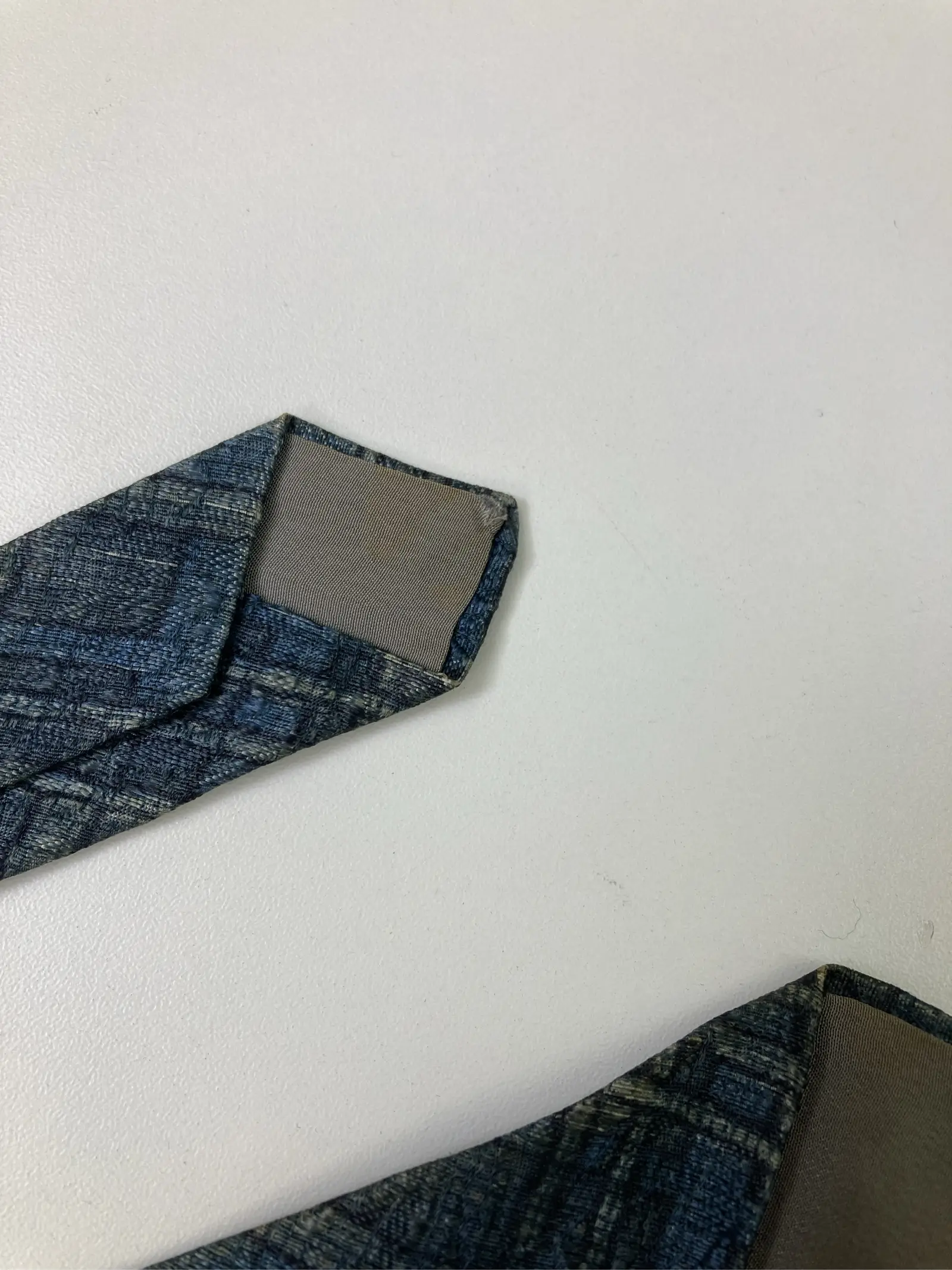 https://r2-worker.digdig.jp/product/8d39d30d-21da-45ba-8fc5-a1819158bd3a/62ed3133-d922-4fad-bfe1-a6e0ad830844