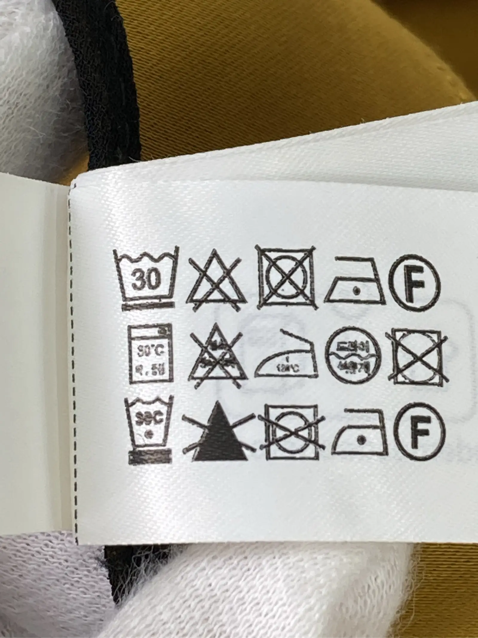 https://r2-worker.digdig.jp/product/8db42687-df11-4558-a1e2-312c55623e7f/a44339da-76c9-431d-a45d-7bb5b1a28275
