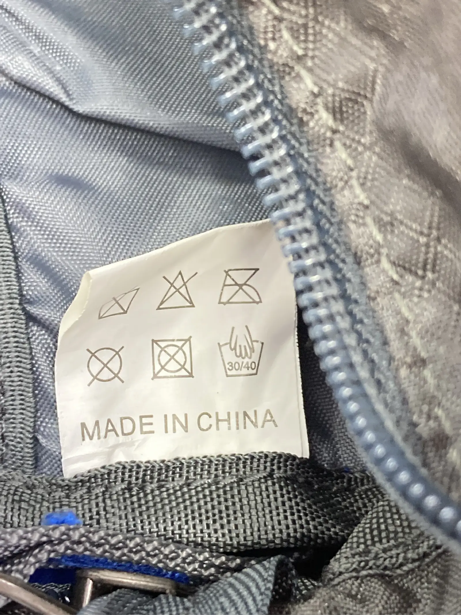 https://r2-worker.digdig.jp/product/8def0ad0-fdbd-4d6d-abd0-4cec16d89fb2/11743718-7ebb-4de4-9d1f-0f1e199fb0f1