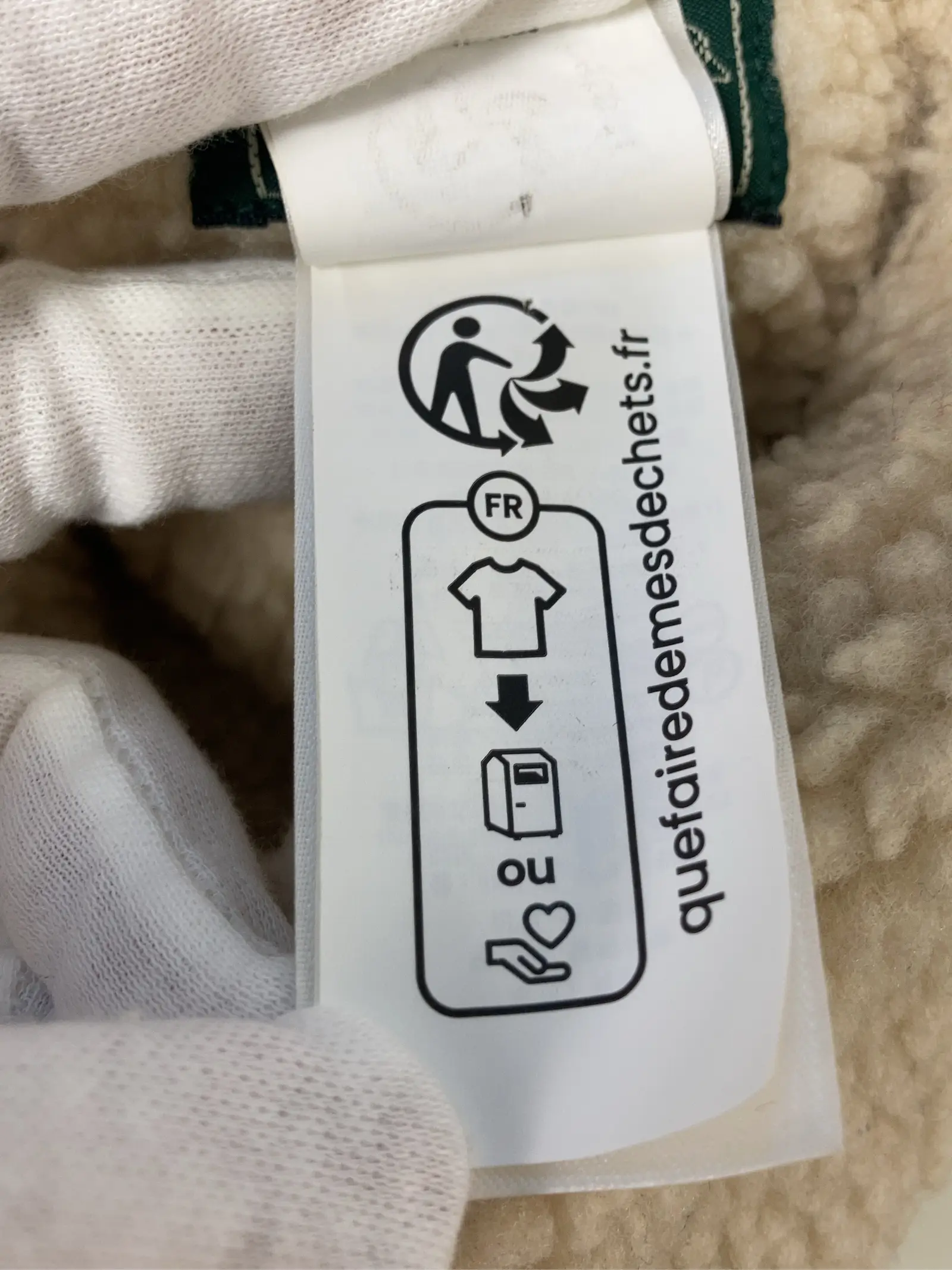https://r2-worker.digdig.jp/product/8efd6d89-f478-4bab-8497-34a0abcbe519/75b8b1a7-51f8-40c9-b753-e01939176849