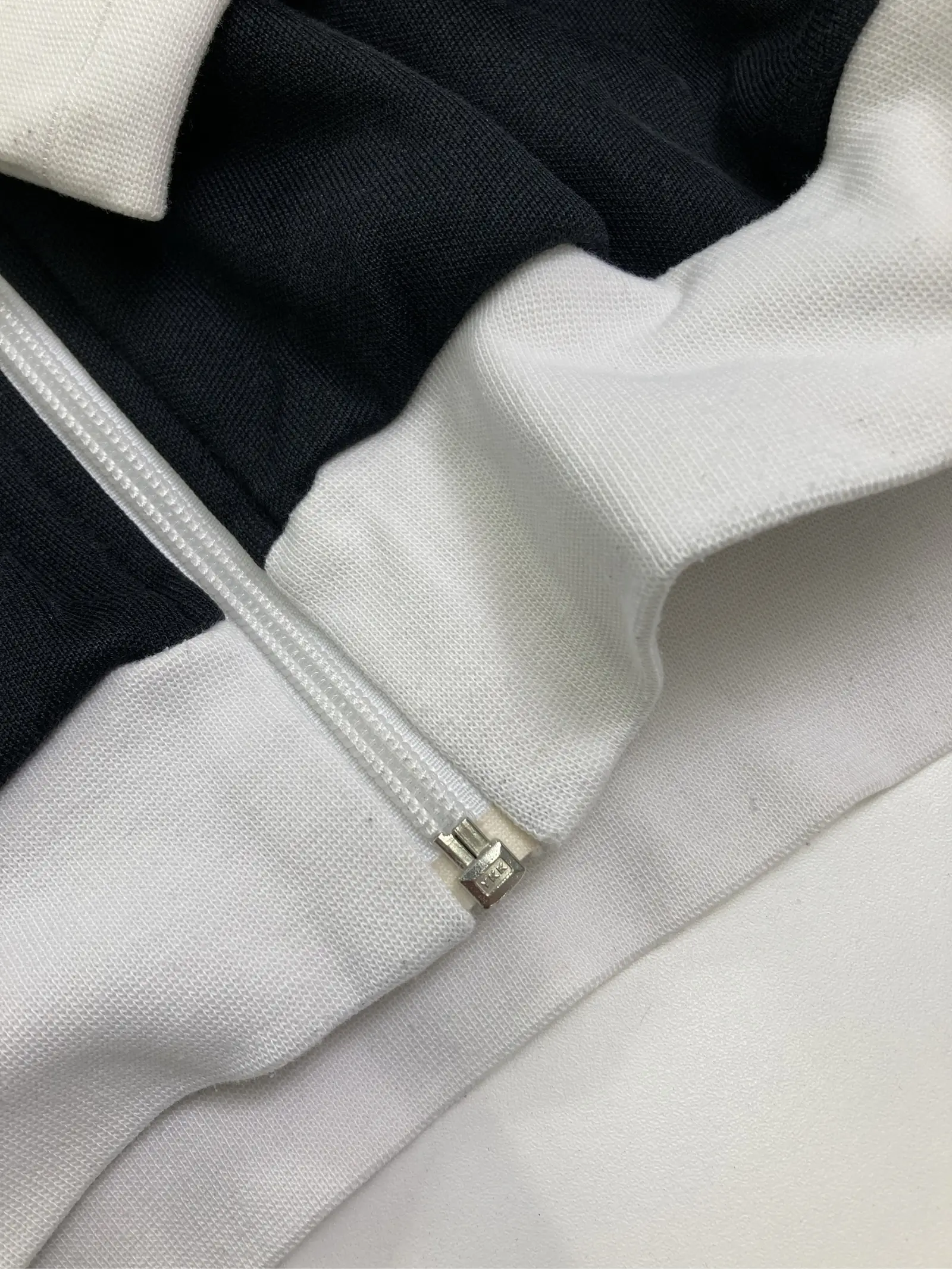 https://r2-worker.digdig.jp/product/8f5f85eb-c9e1-4b50-87db-a9e684e4dde7/f7386f59-05cf-4b23-935b-14affcd47a49