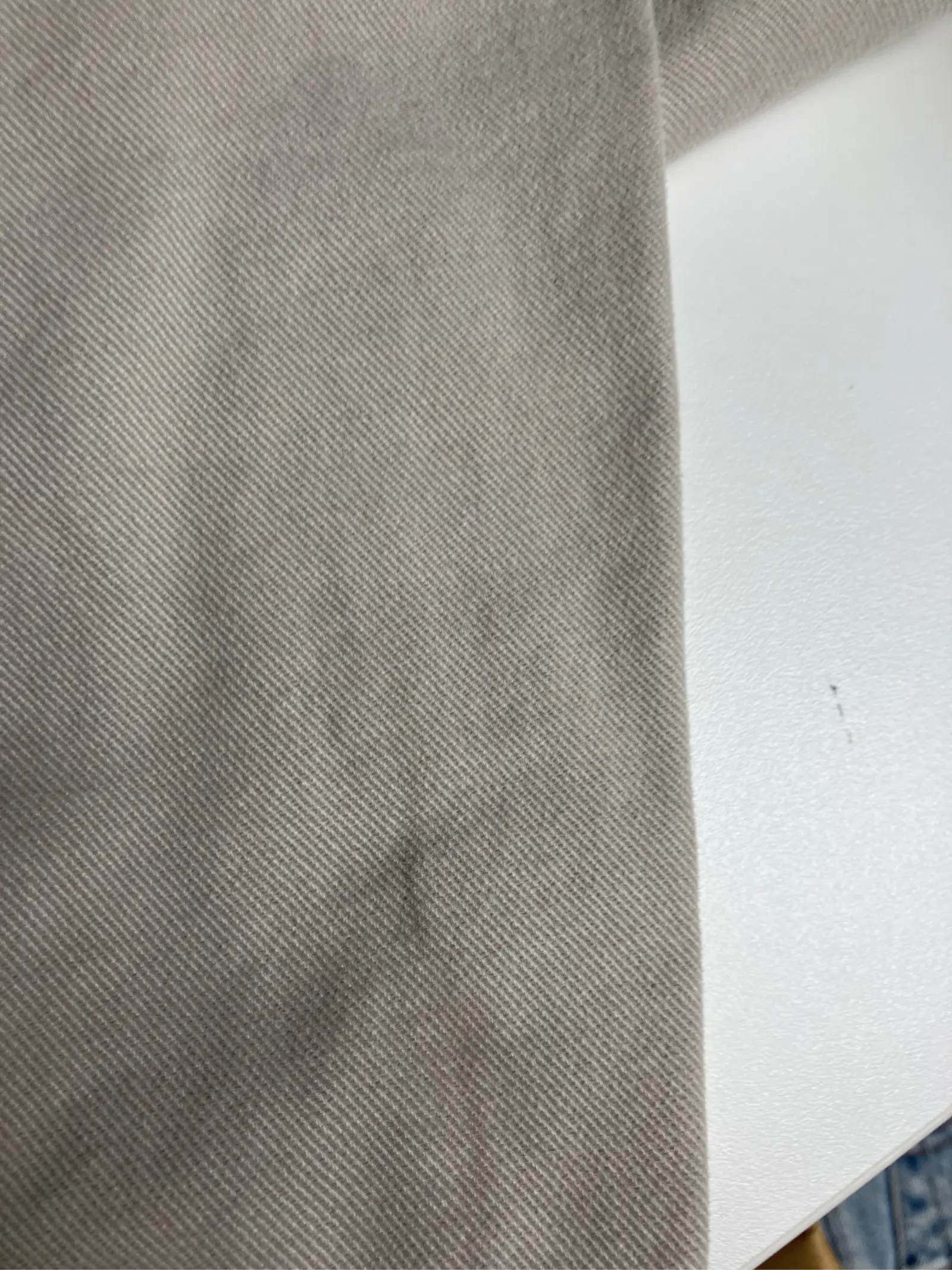 https://r2-worker.digdig.jp/product/8f95edef-e85d-4395-8cac-bfea13020636/e6d6b9b9-9ef1-457f-ae15-8c8aaaebea5c