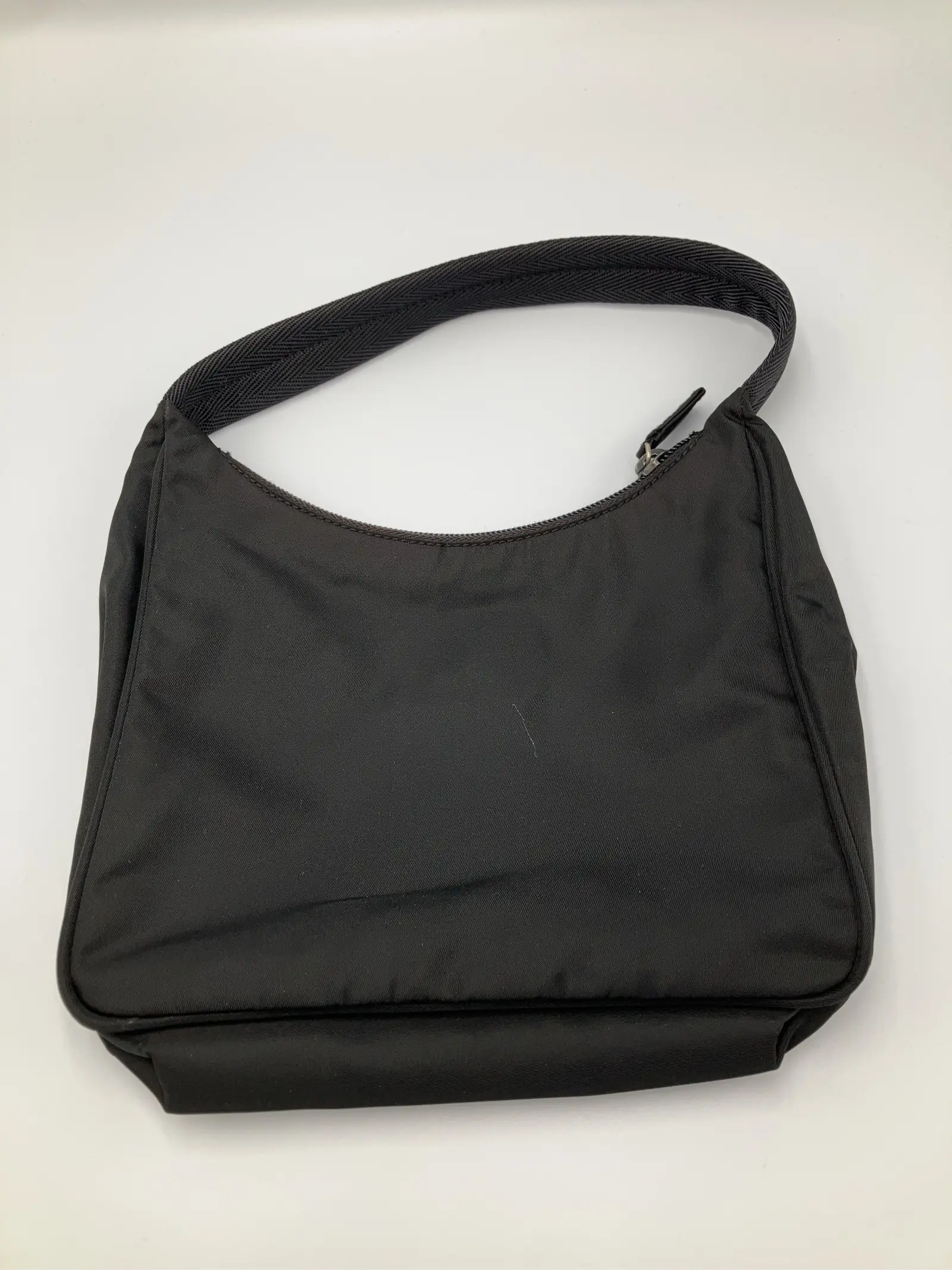 https://r2-worker.digdig.jp/product/8fb388b4-3af5-4bcd-a2da-24c6dd3d9166/fc8094a7-aab7-4311-a753-72be3c9381f7