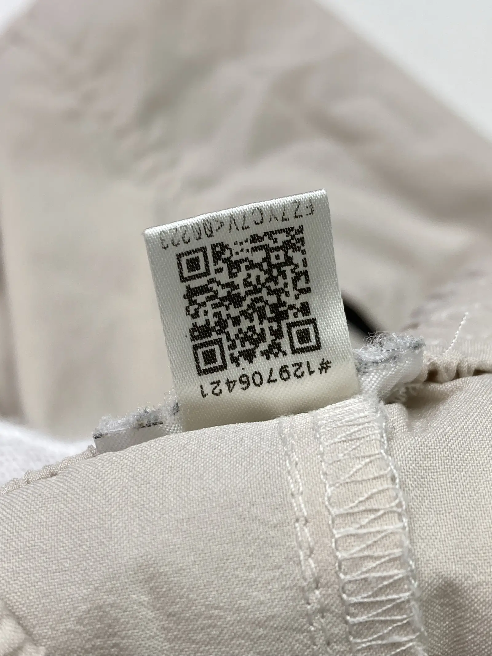 https://r2-worker.digdig.jp/product/912d1fcd-dd4d-4f13-b779-9612a0117c90/2ee09a81-4c13-423e-9d3a-b10e46a15e0c