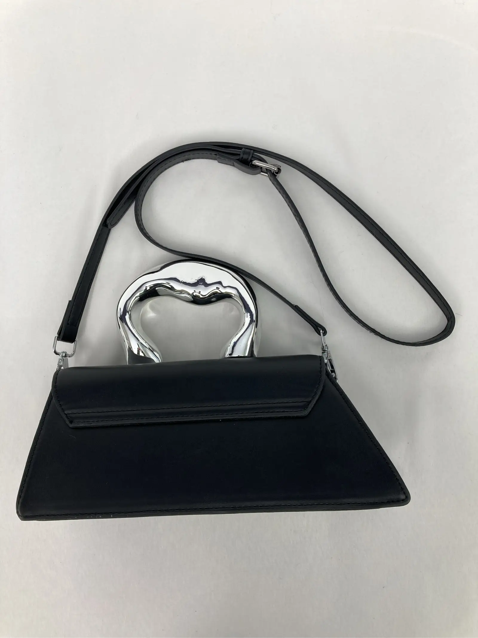 https://r2-worker.digdig.jp/product/914436ec-8032-422b-9d23-20e2d01cfcdb/04845a41-2372-469b-be61-73f8c621c941
