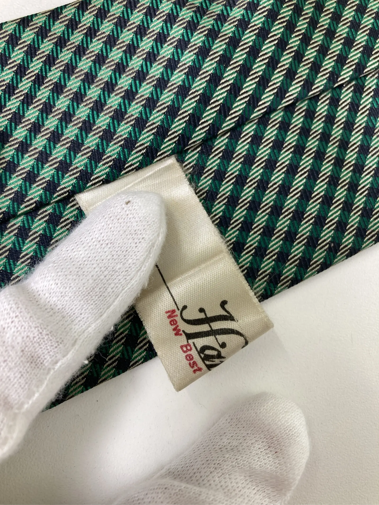 https://r2-worker.digdig.jp/product/91cbf275-94d8-4cbb-ba22-575b92de6fb4/2de4193b-8a9a-47b5-a475-96fd1a4e6b03