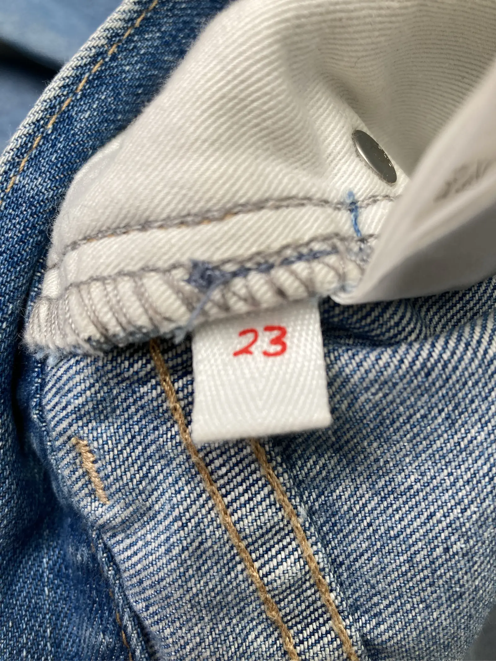 https://r2-worker.digdig.jp/product/92cea5e6-6861-4919-b4fd-a67fbf9ca978/c15c1188-5701-48b1-abd3-396de538f3b2
