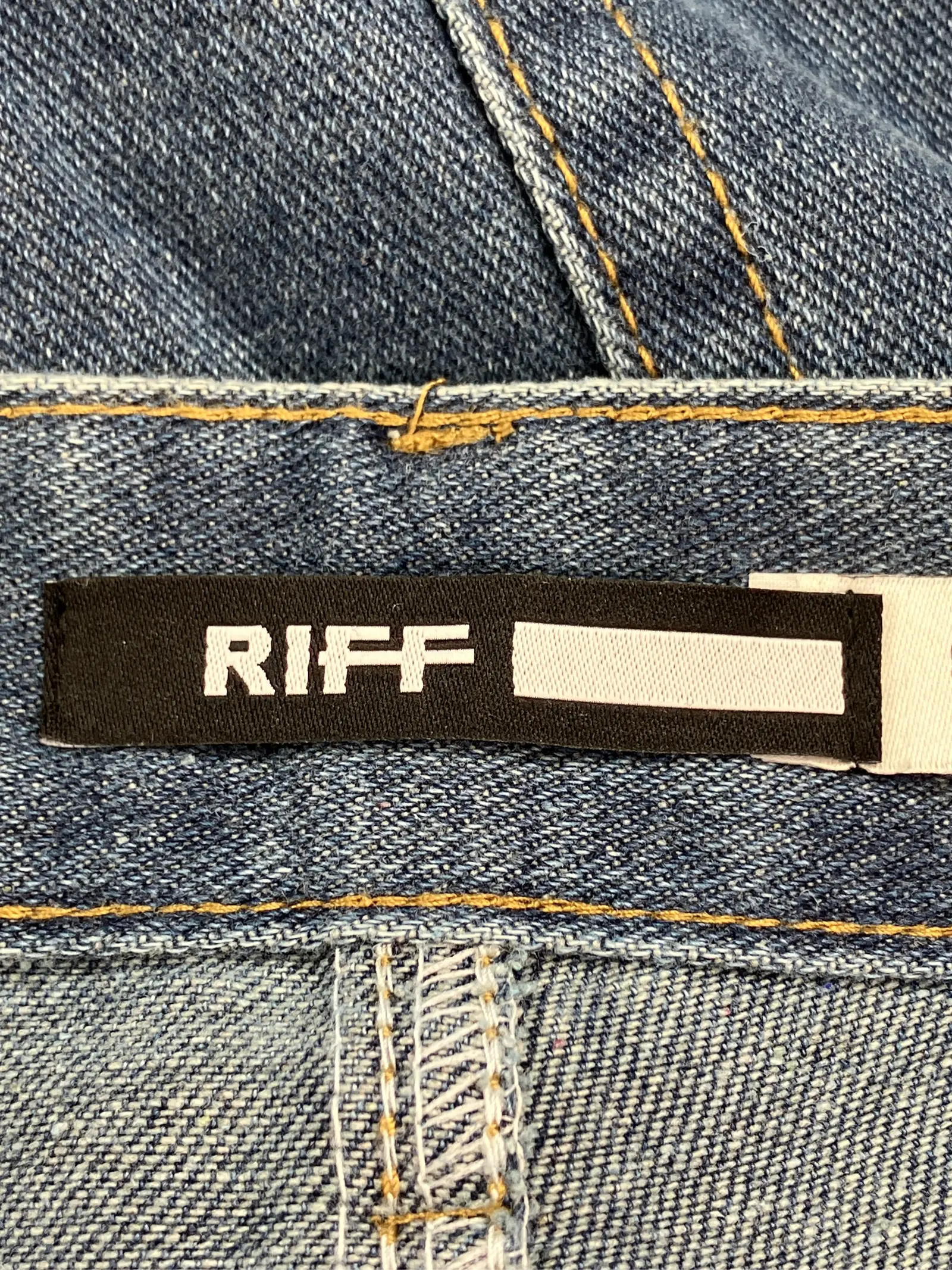https://r2-worker.digdig.jp/product/93ddb916-e38c-4457-b6e6-a5870d3ea28e/5e4def20-a090-4ffe-b94c-b7f95520b180