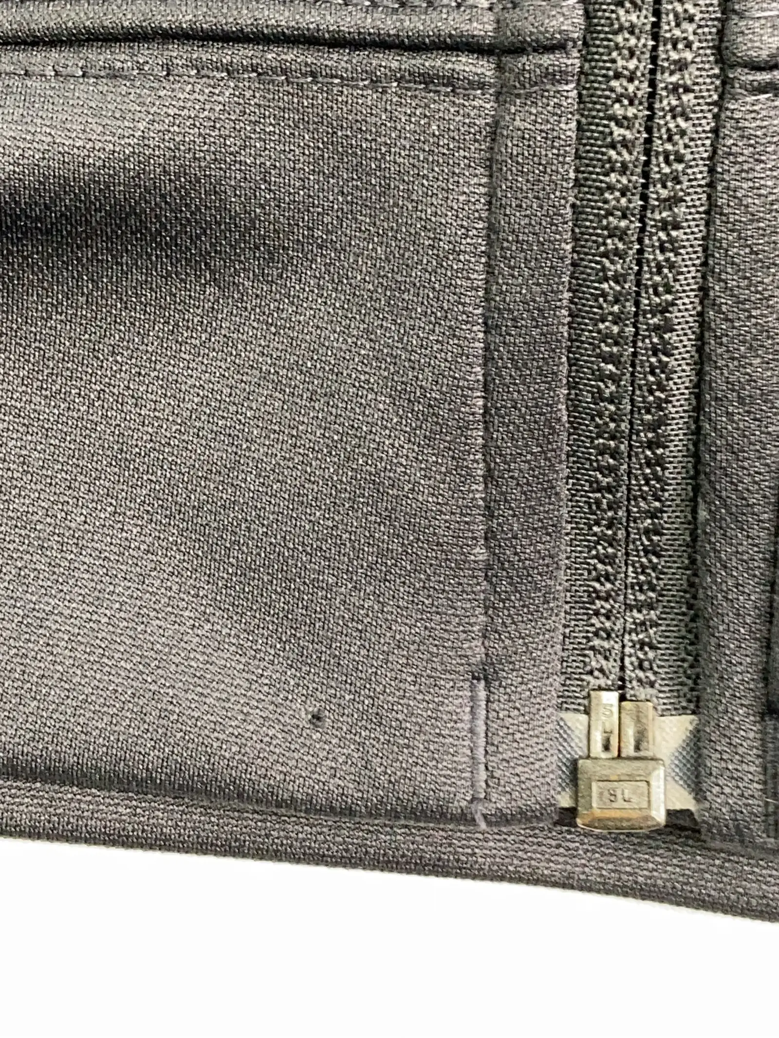 https://r2-worker.digdig.jp/product/93e9bf6a-0731-44b9-8d3d-bdcf1ce493f3/b0b61321-c13a-4f92-aa26-94048103bc7a