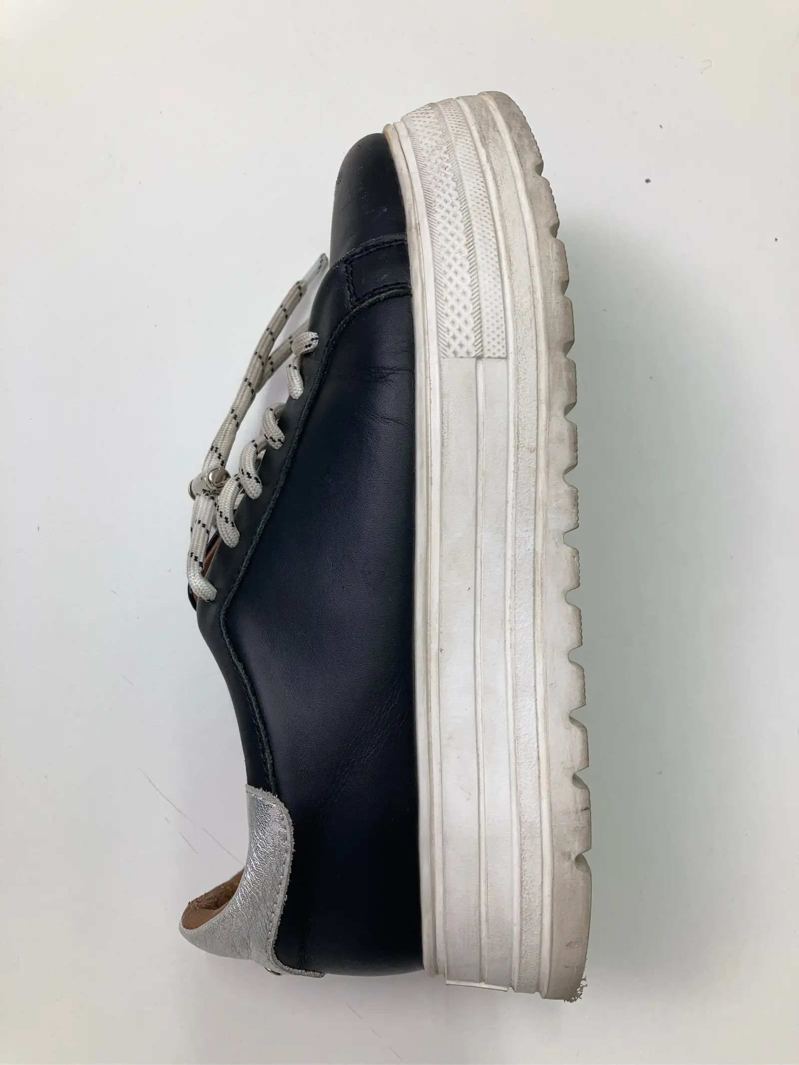 https://r2-worker.digdig.jp/product/944608c4-511b-42d3-a771-cef69405a326/cdca1f60-3e5b-40a0-a1ee-2f68025f0e1d