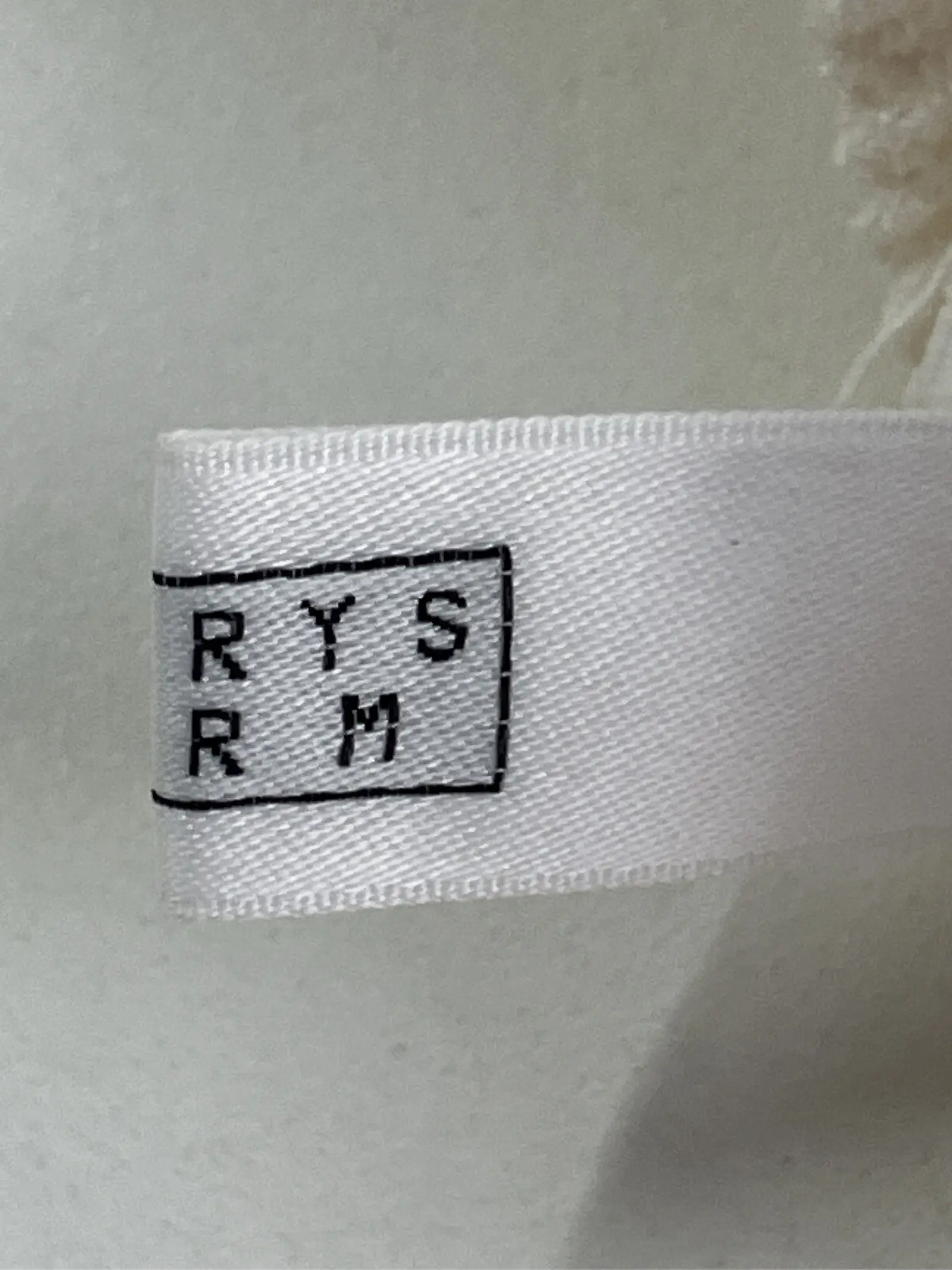 https://r2-worker.digdig.jp/product/945d2788-8155-4131-911e-7410fb231c56/37bf093c-d9bf-41c8-96fc-deda80c33888
