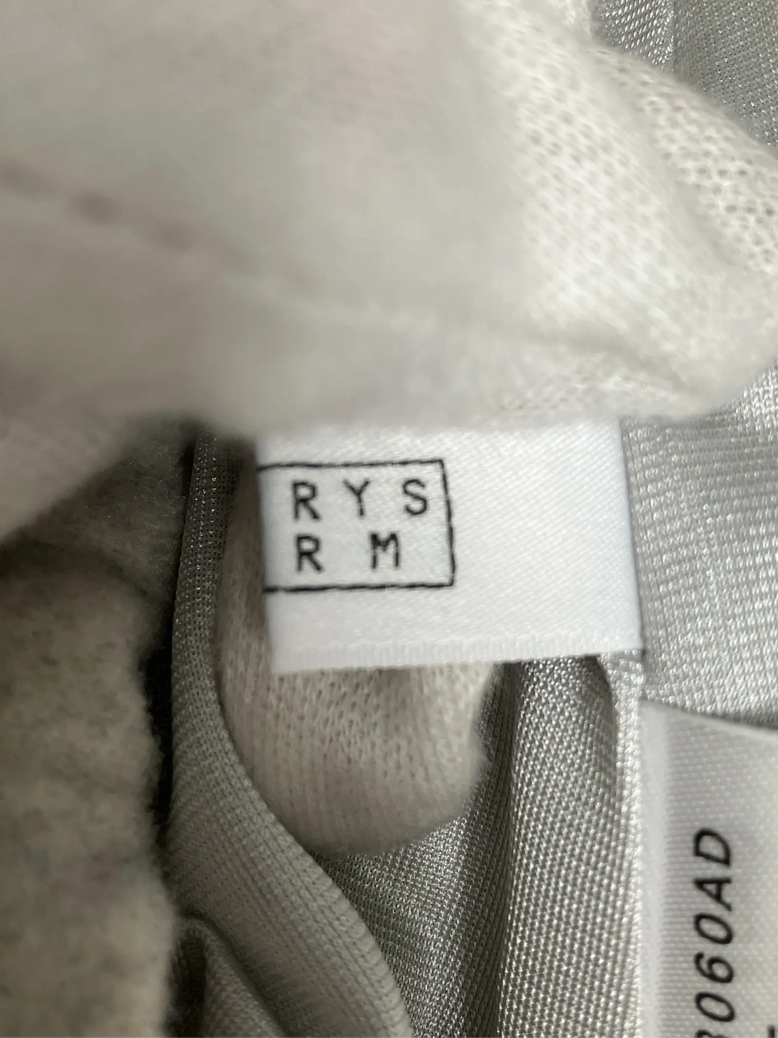 https://r2-worker.digdig.jp/product/9692dc20-db0a-4a50-9039-acedc1cd6a19/a6112c27-001d-461c-8dbe-17cd30a0e293