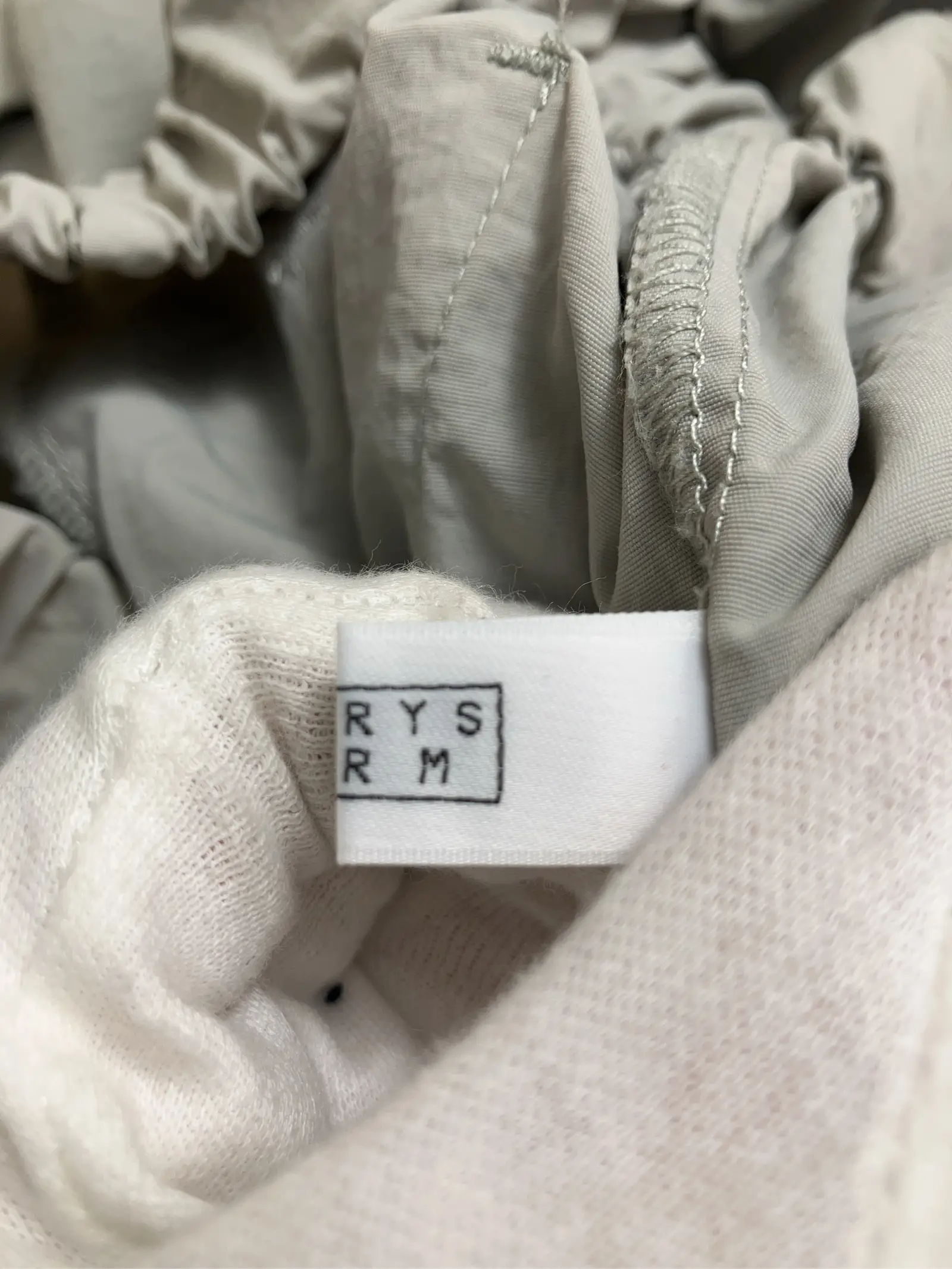 https://r2-worker.digdig.jp/product/96ac5ad1-1e7c-453e-9aa4-c3c325dee7da/41d59f7e-702c-4fa8-94e1-9c30e73c7b93