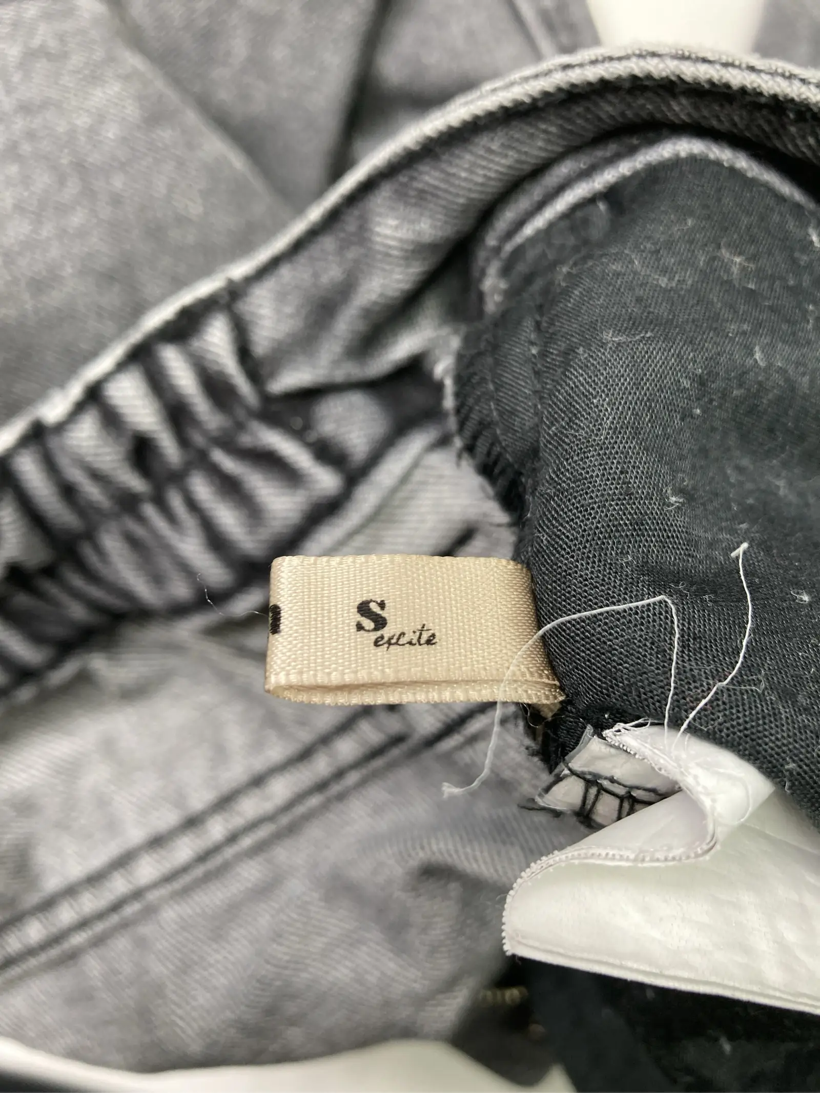 https://r2-worker.digdig.jp/product/96fbb0d3-9809-4ca5-a64c-c70918964c1a/2f583707-89ad-4520-ba29-b41df62d4adb