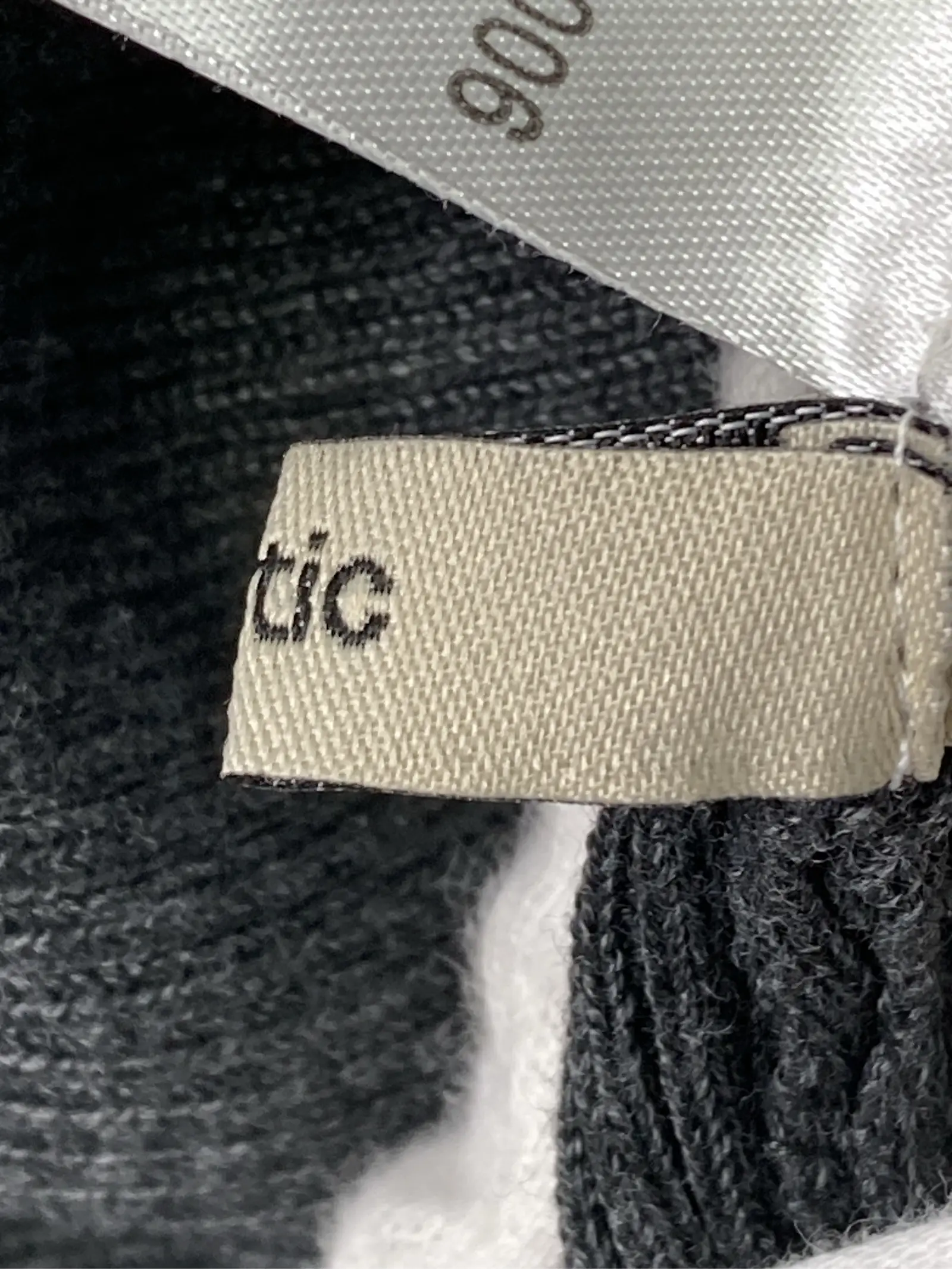 https://r2-worker.digdig.jp/product/979cb673-72fb-439f-8ce3-1d87f21e52d3/3e405f6f-4bef-42b3-9875-7137677f8479