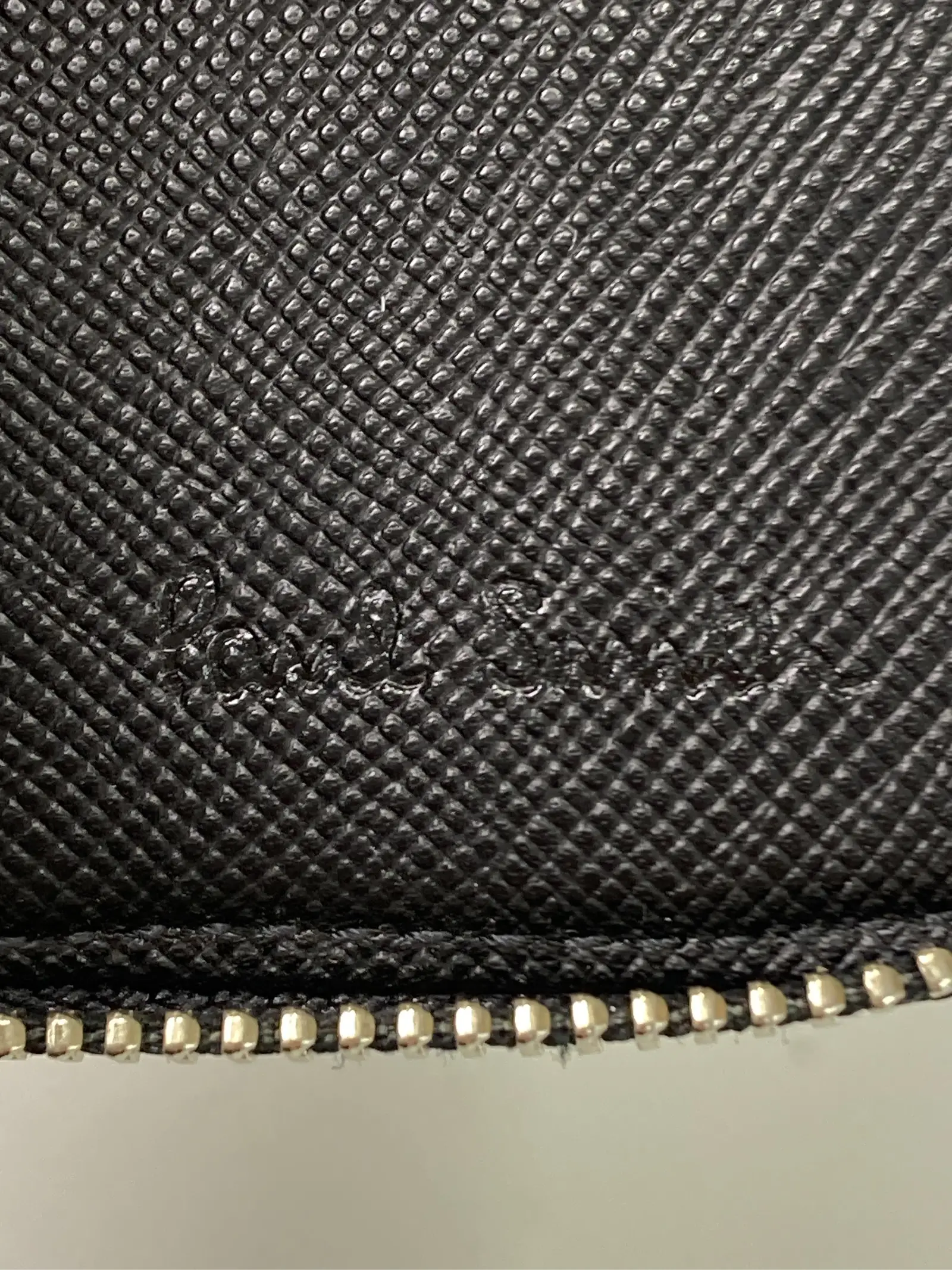 https://r2-worker.digdig.jp/product/97de97bc-42a0-482f-a959-69e8f0ac1d7e/055972bc-461d-47b2-bad3-fbb040088629