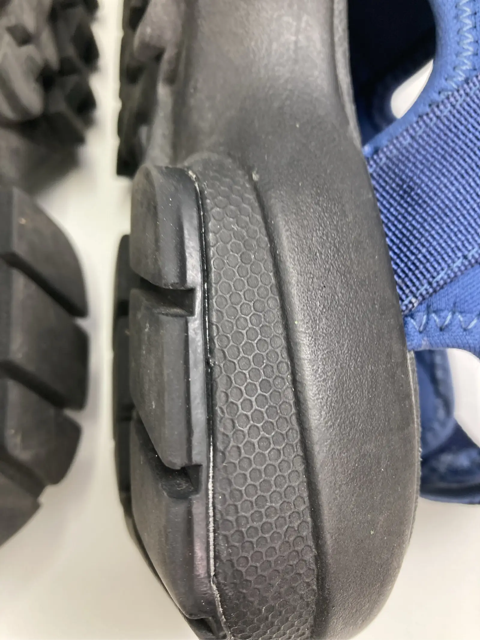 https://r2-worker.digdig.jp/product/98f37ee3-5e5d-4fb6-aa8e-54b330747615/c4813c4f-9117-4082-8576-46b9279fd04d