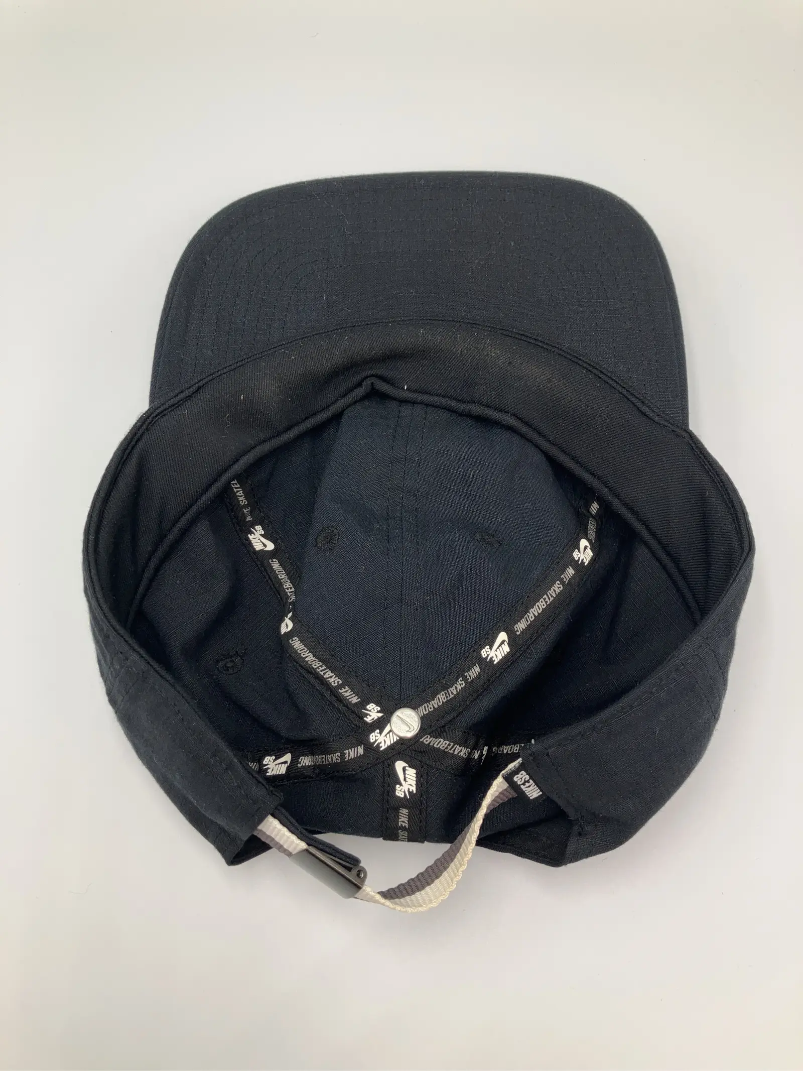 https://r2-worker.digdig.jp/product/99698526-4f8e-4698-b3b4-f65dc576aa49/8023752e-c7b1-4b68-9ac2-613317ad5b1b