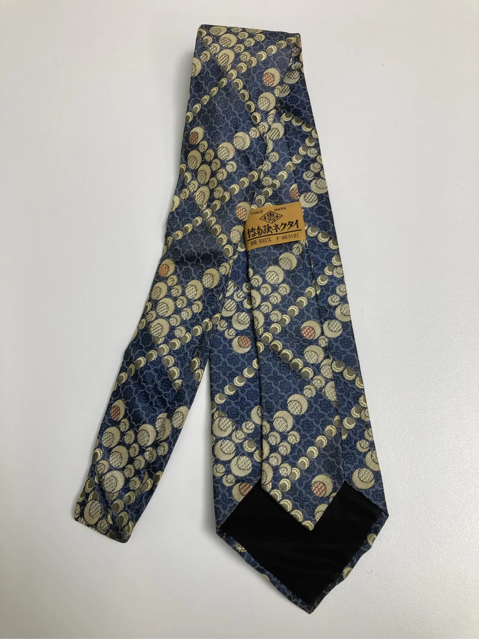 https://r2-worker.digdig.jp/product/99817f8d-3e03-436f-b4ef-6896e9ca1aa1/ae71169f-d7d1-4d1c-9d18-f11400d63e8a