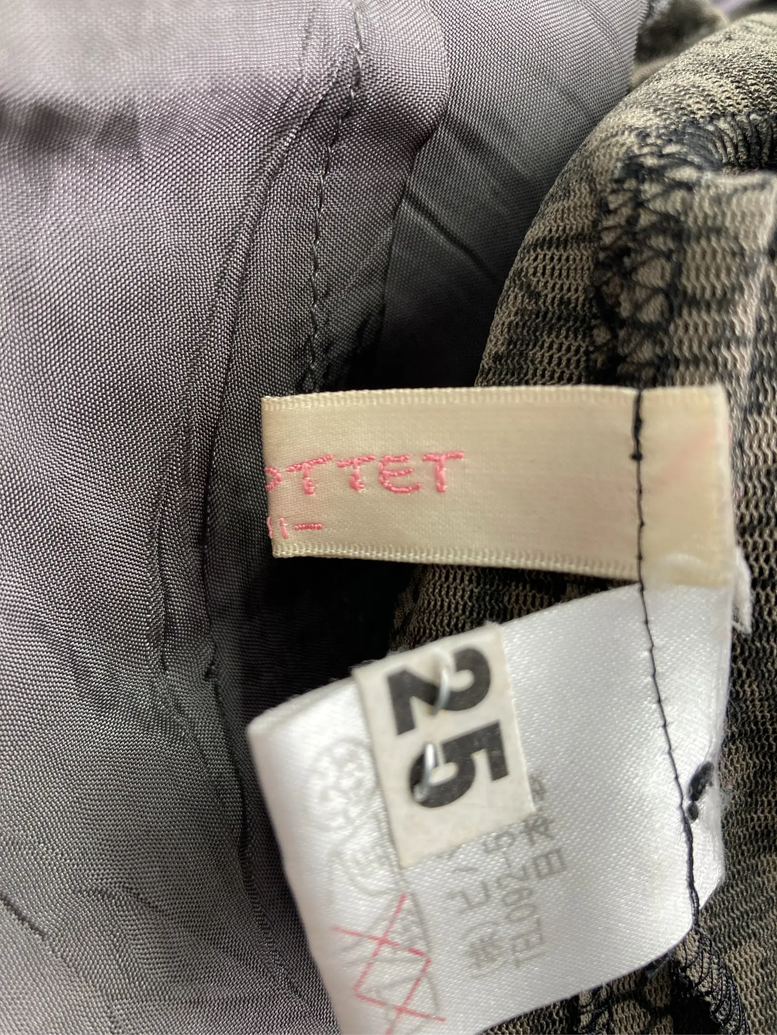 https://r2-worker.digdig.jp/product/9a7d4c0b-6b99-48ec-8a45-3967bbdba558/e8755160-9c43-4c43-afb2-7530d7b3cc0a