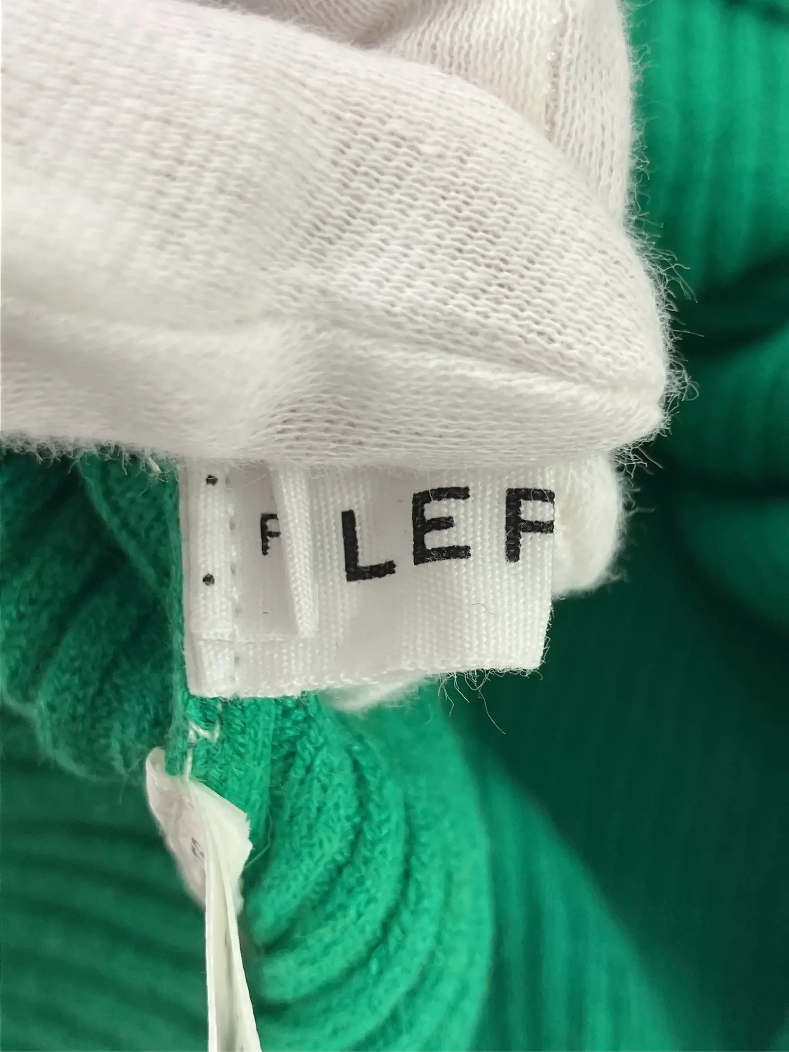 https://r2-worker.digdig.jp/product/9b9aa0fb-f960-4430-bdce-a56917de20d7/c602e615-7a8c-41ba-a42b-1f08483e8acc