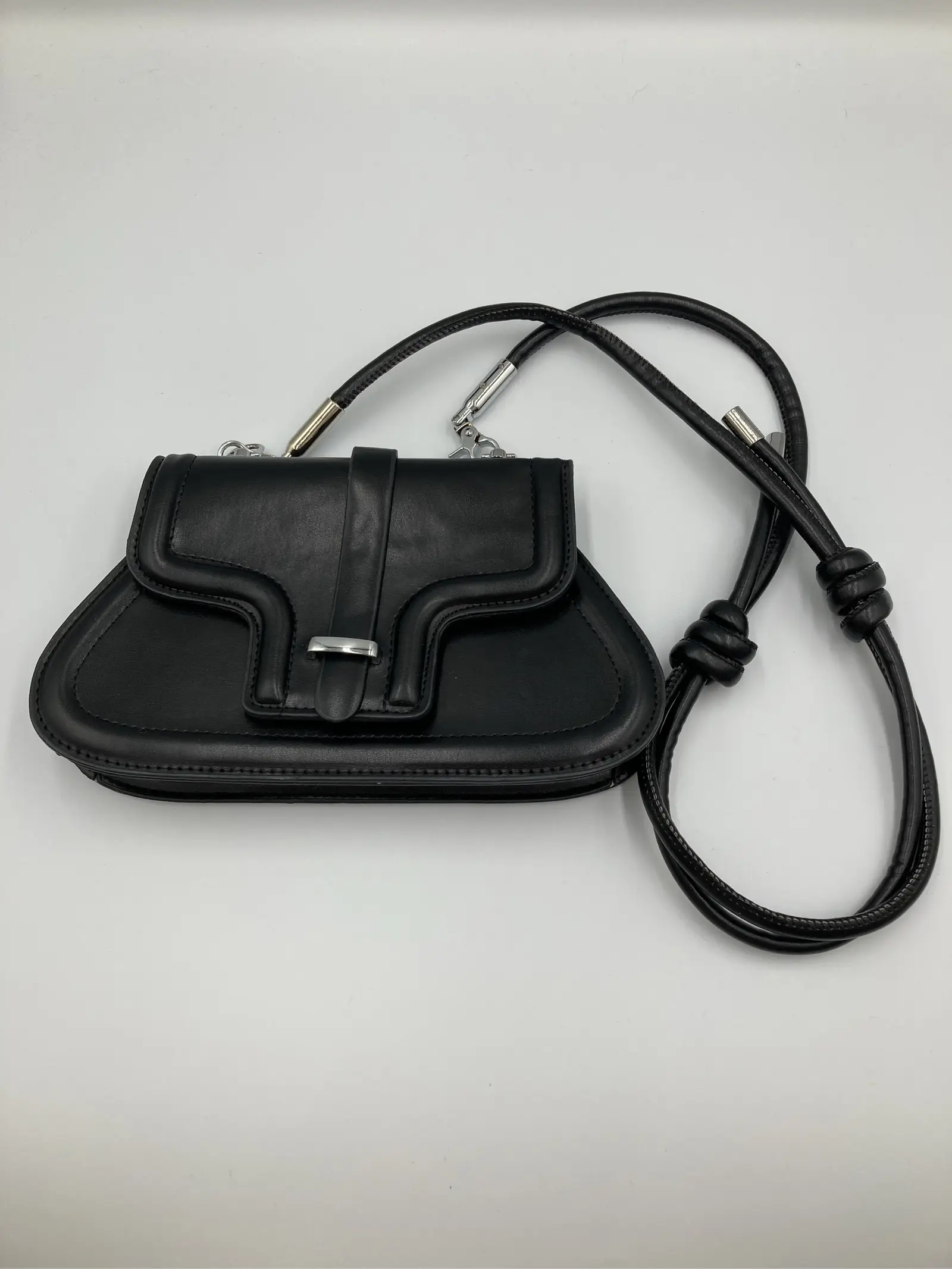 https://r2-worker.digdig.jp/product/9bcd0cf9-2636-491c-a78b-1a0672aeffb8/1c291003-0044-4453-9736-816fea41bb31