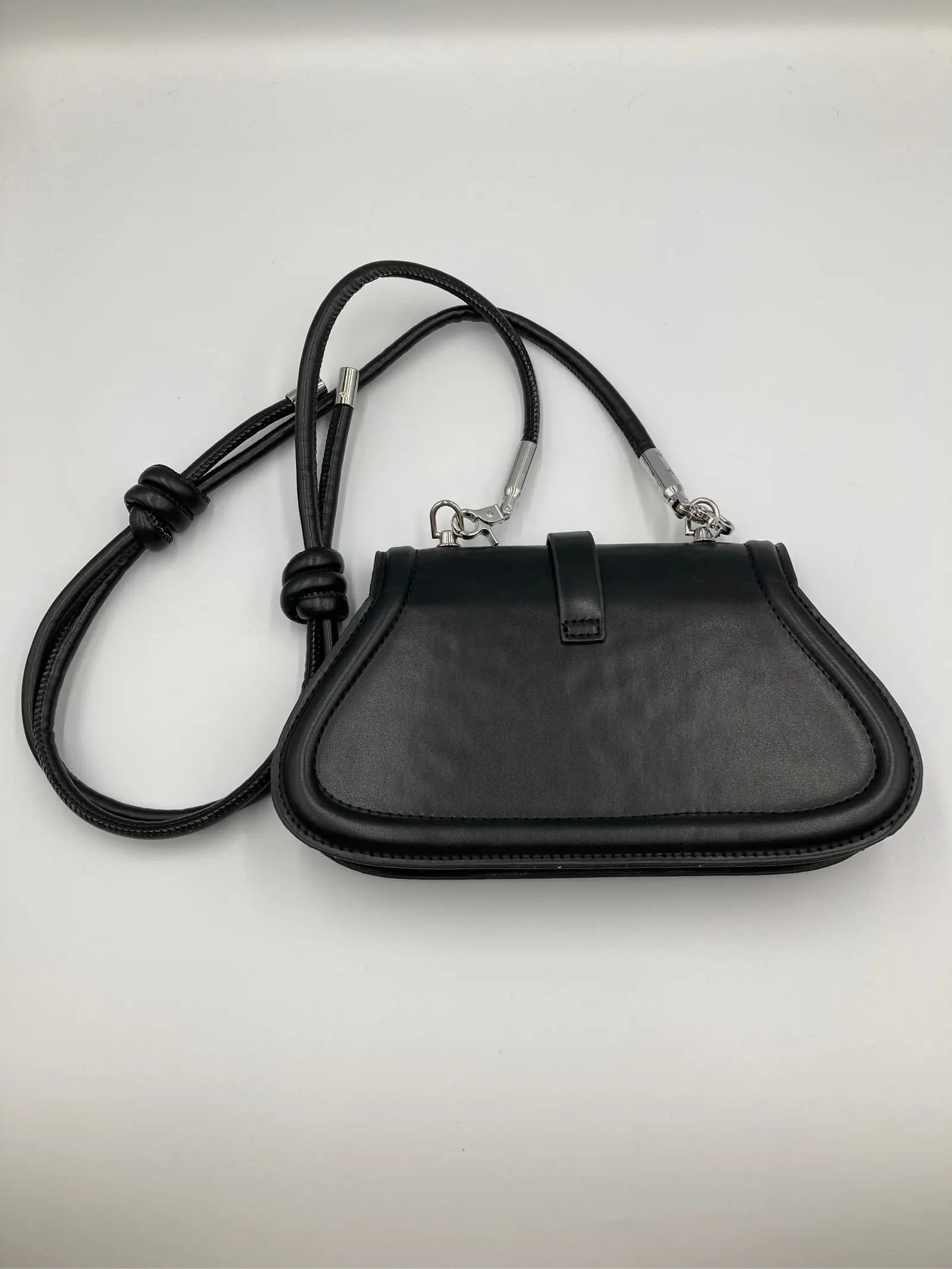 https://r2-worker.digdig.jp/product/9bcd0cf9-2636-491c-a78b-1a0672aeffb8/adb20562-b3d2-4970-9929-27eadef2b008