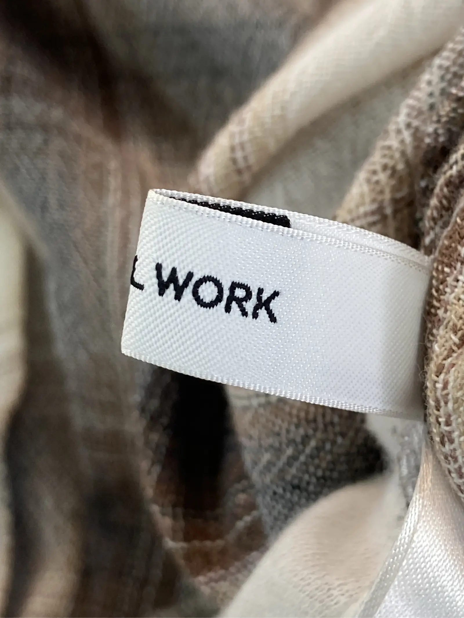 https://r2-worker.digdig.jp/product/9caf8d9f-422c-4d82-a9b8-1bb8b46509ae/61787baf-37da-4b99-9566-d3ca3aaa32df