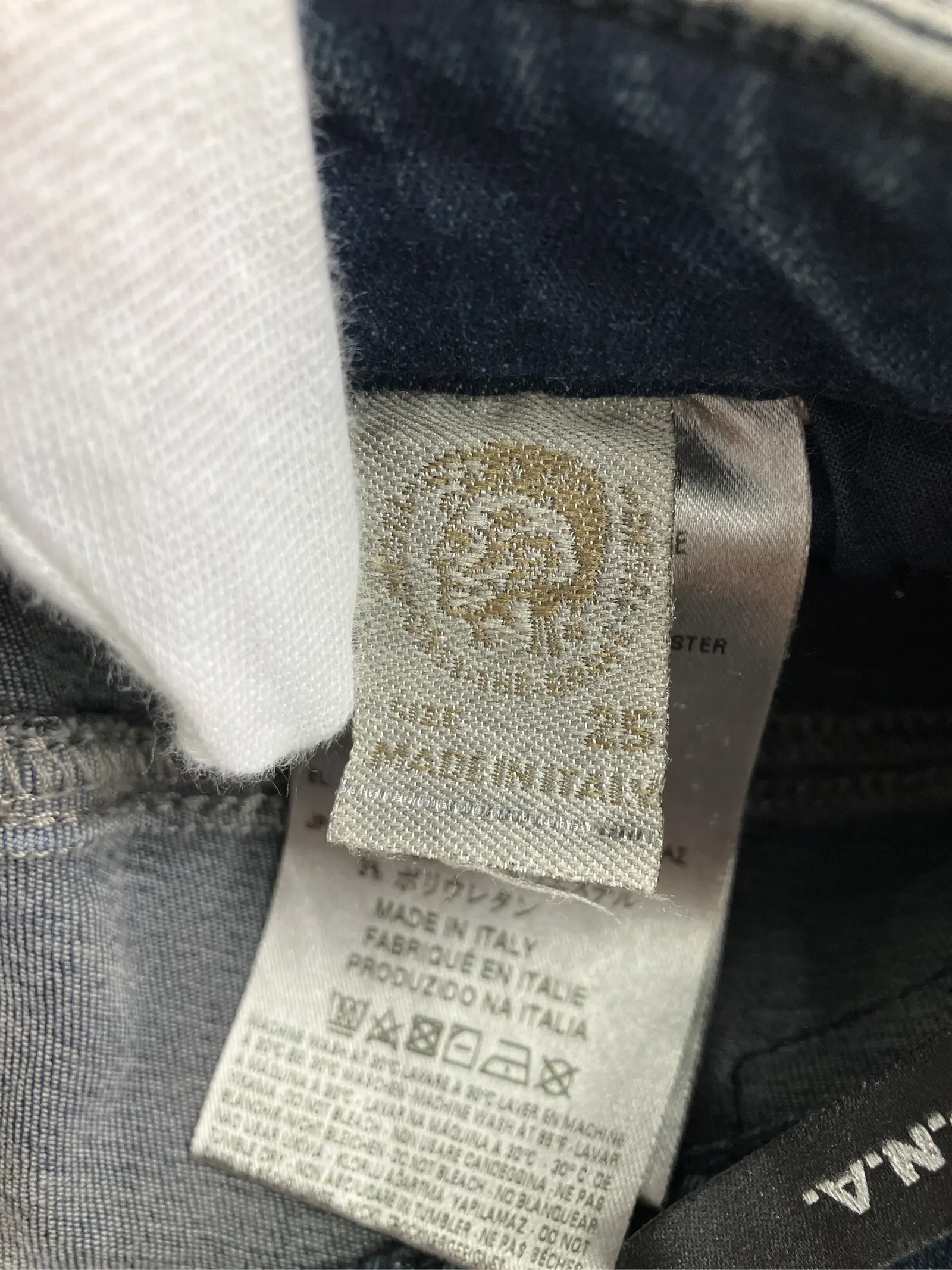 https://r2-worker.digdig.jp/product/9d0595f3-e9f6-4525-851c-0fcf87aae606/c00d87be-19c8-4c43-84ea-4a747dd25d9f