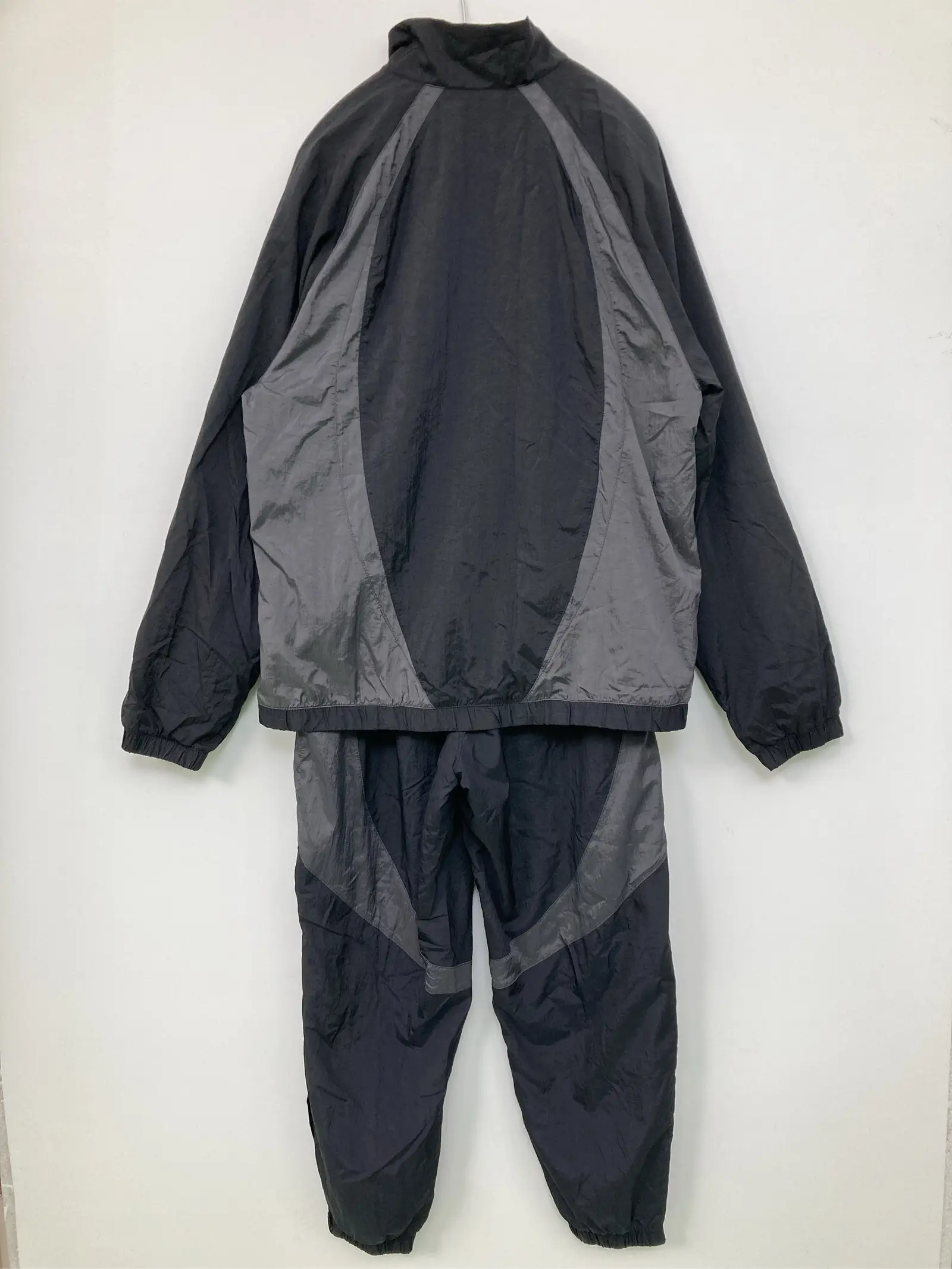 https://r2-worker.digdig.jp/product/9daa0924-5bc9-4a05-bb05-22f26a5f7224/03f4f509-85f8-4ff0-9631-46c4d5a1f6c3