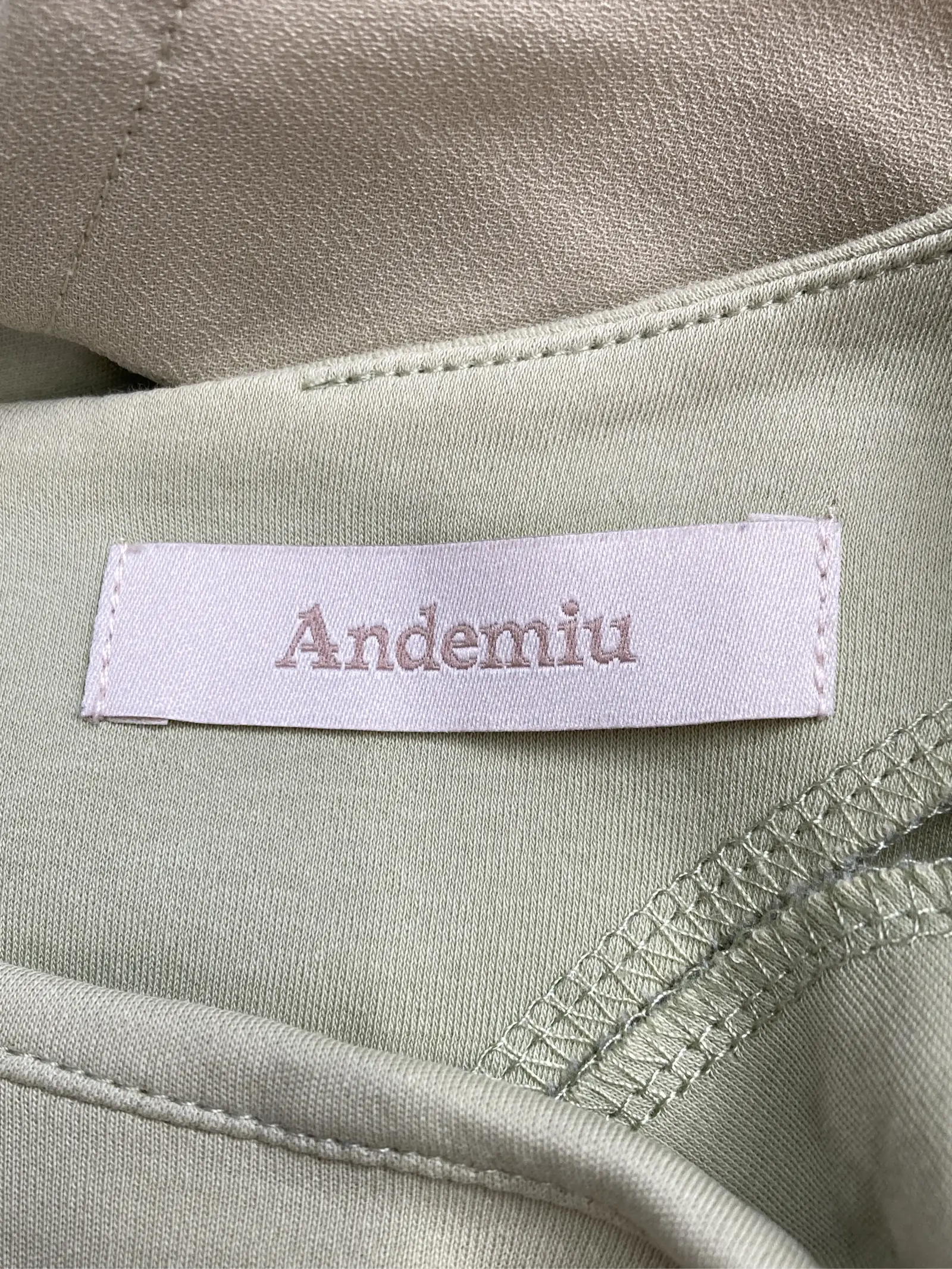 https://r2-worker.digdig.jp/product/9e9ad803-24f9-4799-864d-ec353dfb3e90/08f31740-5857-4363-81df-1f514bbaa7a2