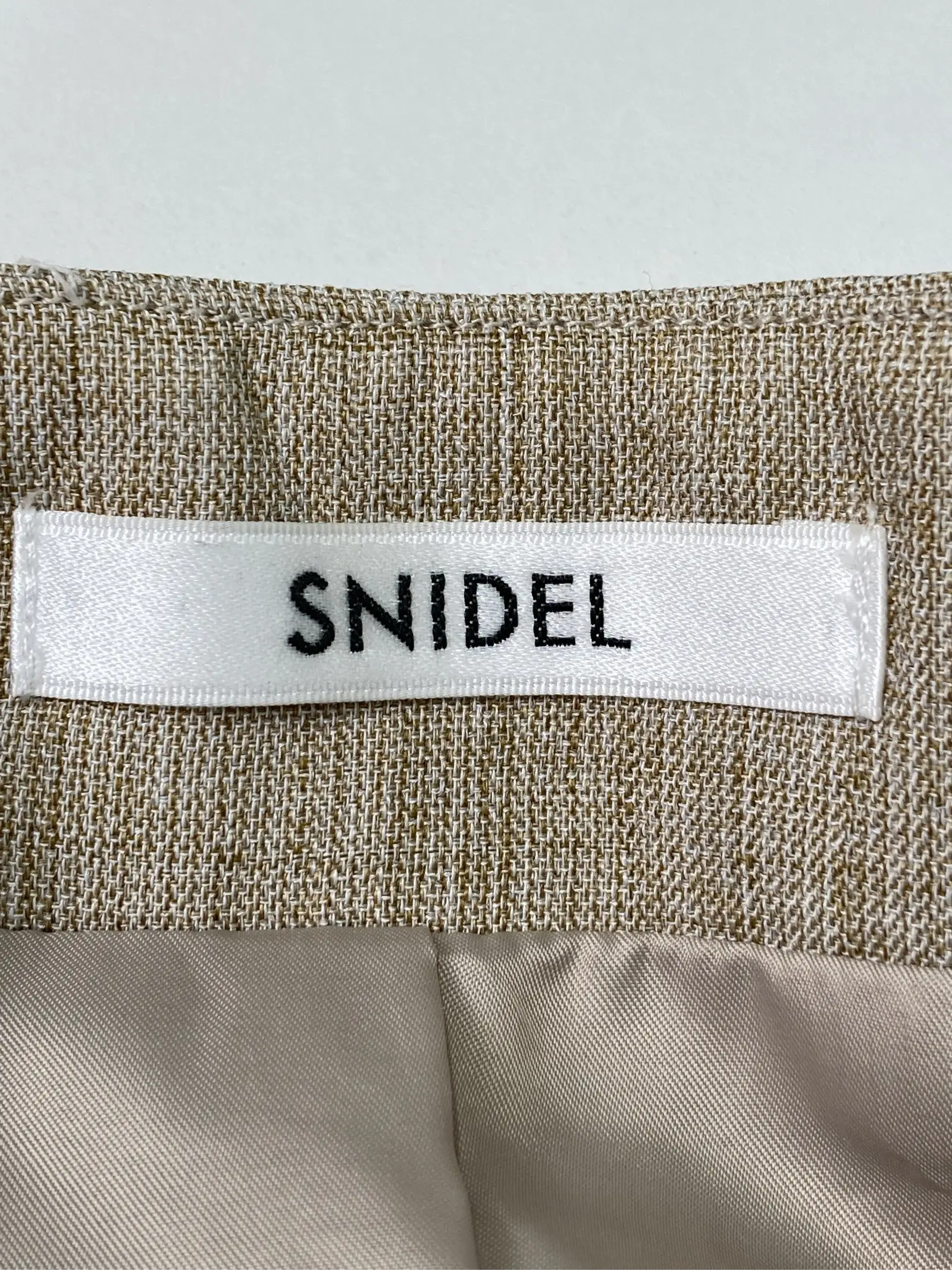 https://r2-worker.digdig.jp/product/9eed6dea-485f-4c7d-bf27-5d0dfc4f11a0/02895b8e-e290-463f-9794-235685de6155
