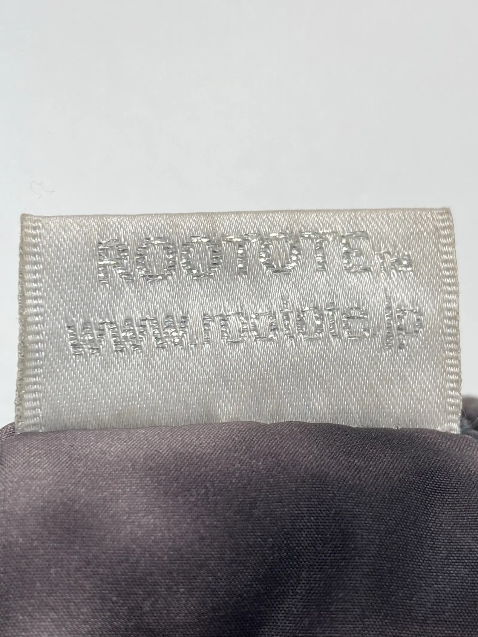 https://r2-worker.digdig.jp/product/9f652f7b-a2bf-41c6-b4b4-93c8e1c559f2/0aa59c20-df8a-4cae-8ae3-a601ee49ce25