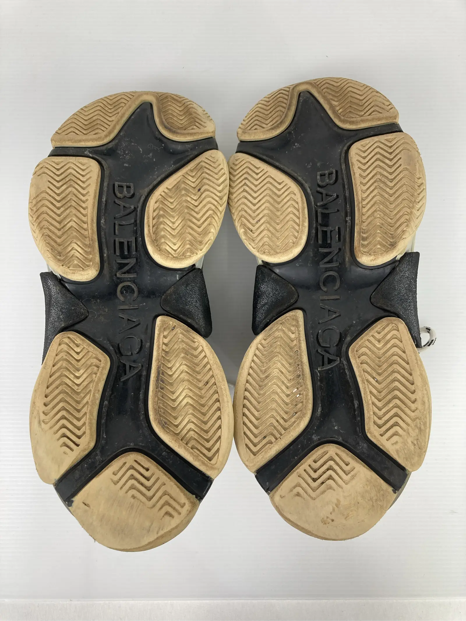 https://r2-worker.digdig.jp/product/a0f34be5-47c1-4e81-abaa-77cdc2993eab/14939bd3-fb0e-43d4-aa35-ad97c5d75931