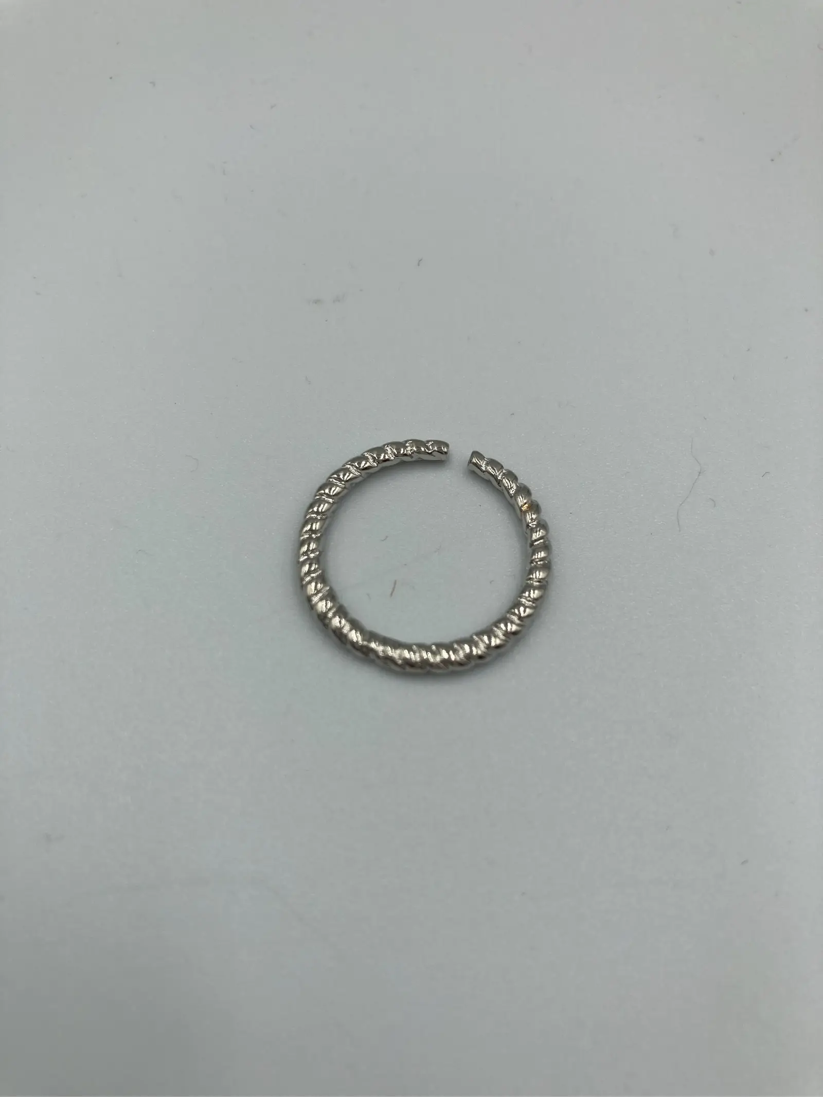https://r2-worker.digdig.jp/product/a12eb4d5-dade-496a-ace9-59a4f5a8a3bb/16d94488-ed23-4e3d-b692-d71da578d4f8