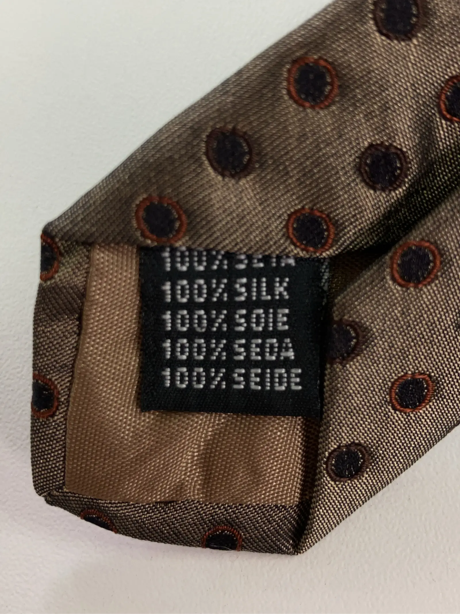 https://r2-worker.digdig.jp/product/a1f84bdb-3487-44ed-b988-3b5f7f48b2ed/e95e84d7-52cd-47e8-92a8-8d5cd759382e