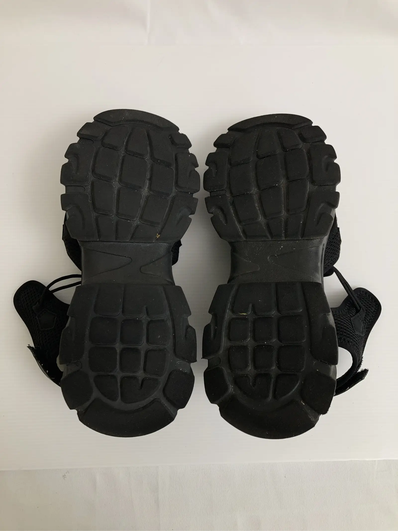 https://r2-worker.digdig.jp/product/a2de8390-656c-45d1-a6c1-c02acfc1d8a7/35c03433-5e92-4fea-878e-5387a61f67fb