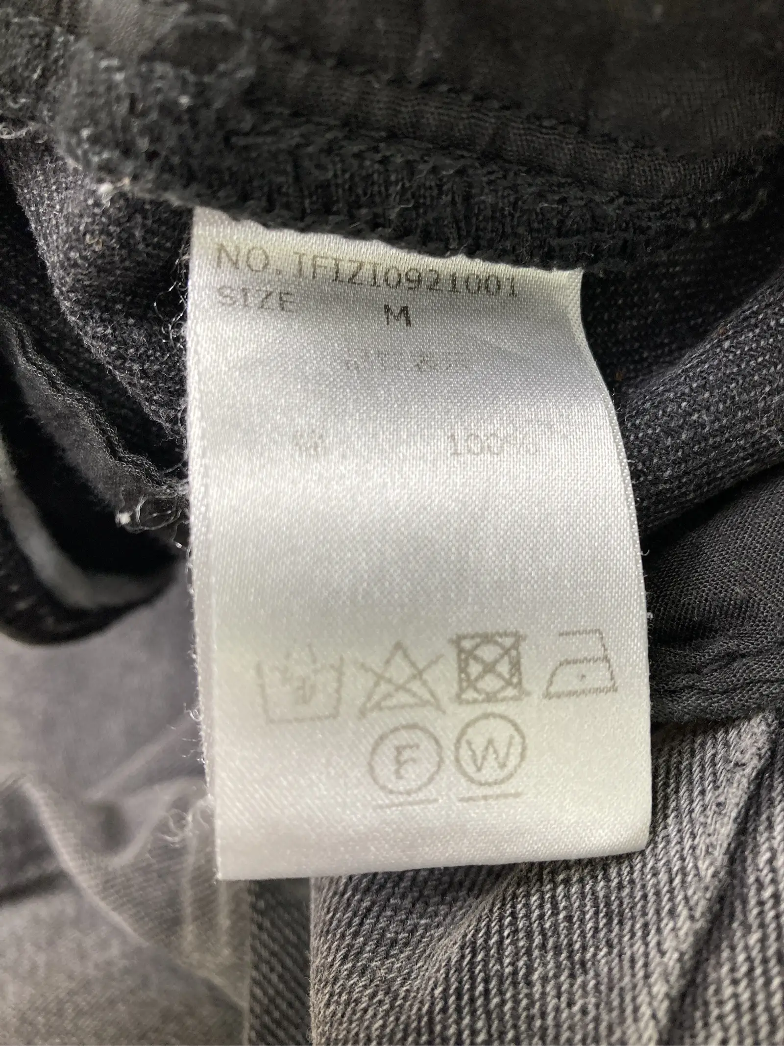 https://r2-worker.digdig.jp/product/a32b6f98-c927-4995-803a-24ebcdfad035/896d988d-79e2-4e7e-be51-634f6ee9cc7c