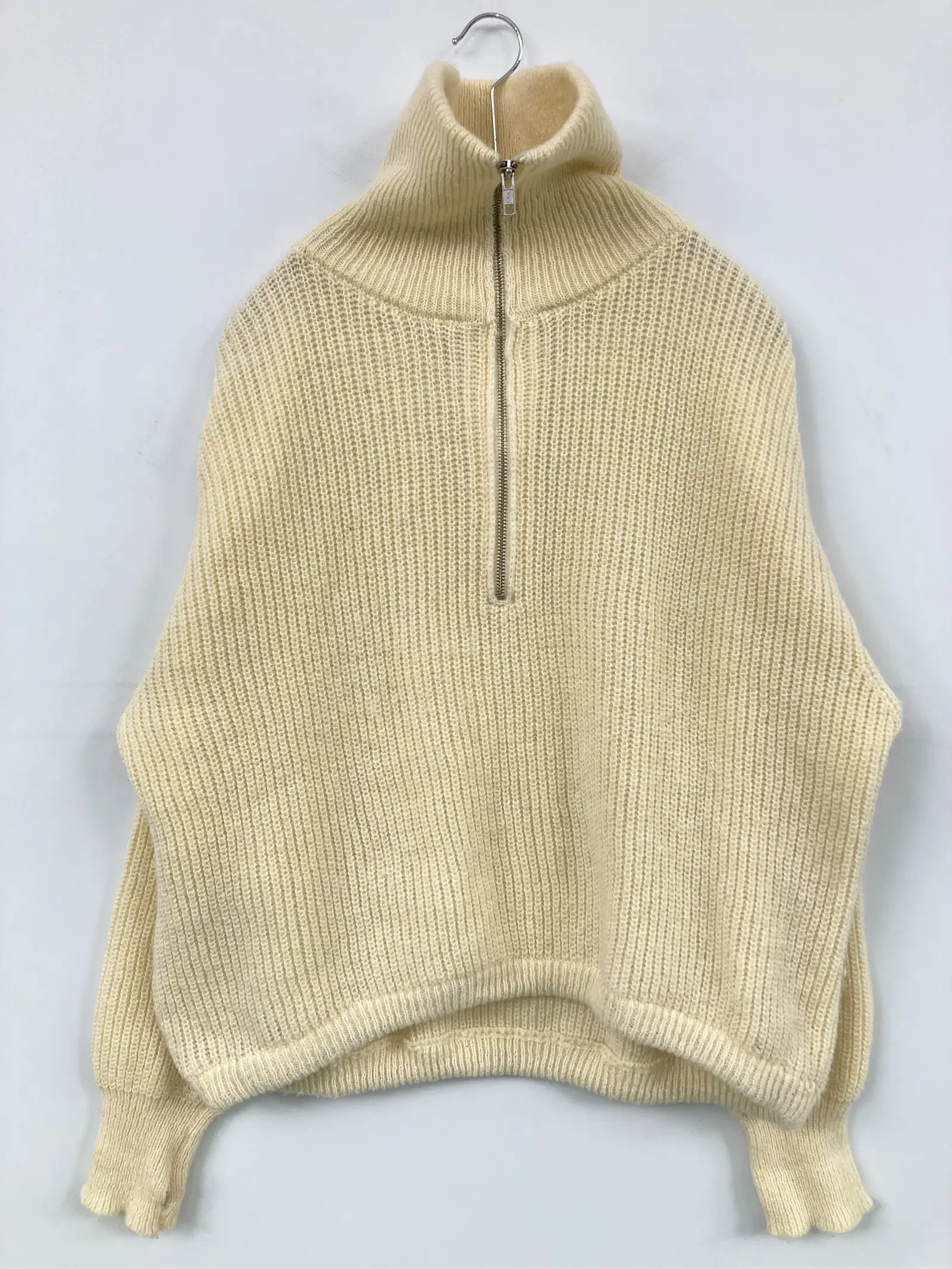 https://r2-worker.digdig.jp/product/a3538dfc-8e49-4e37-a91d-3614131e2a6d/c1643436-4b47-483c-bbba-cc59bab95163