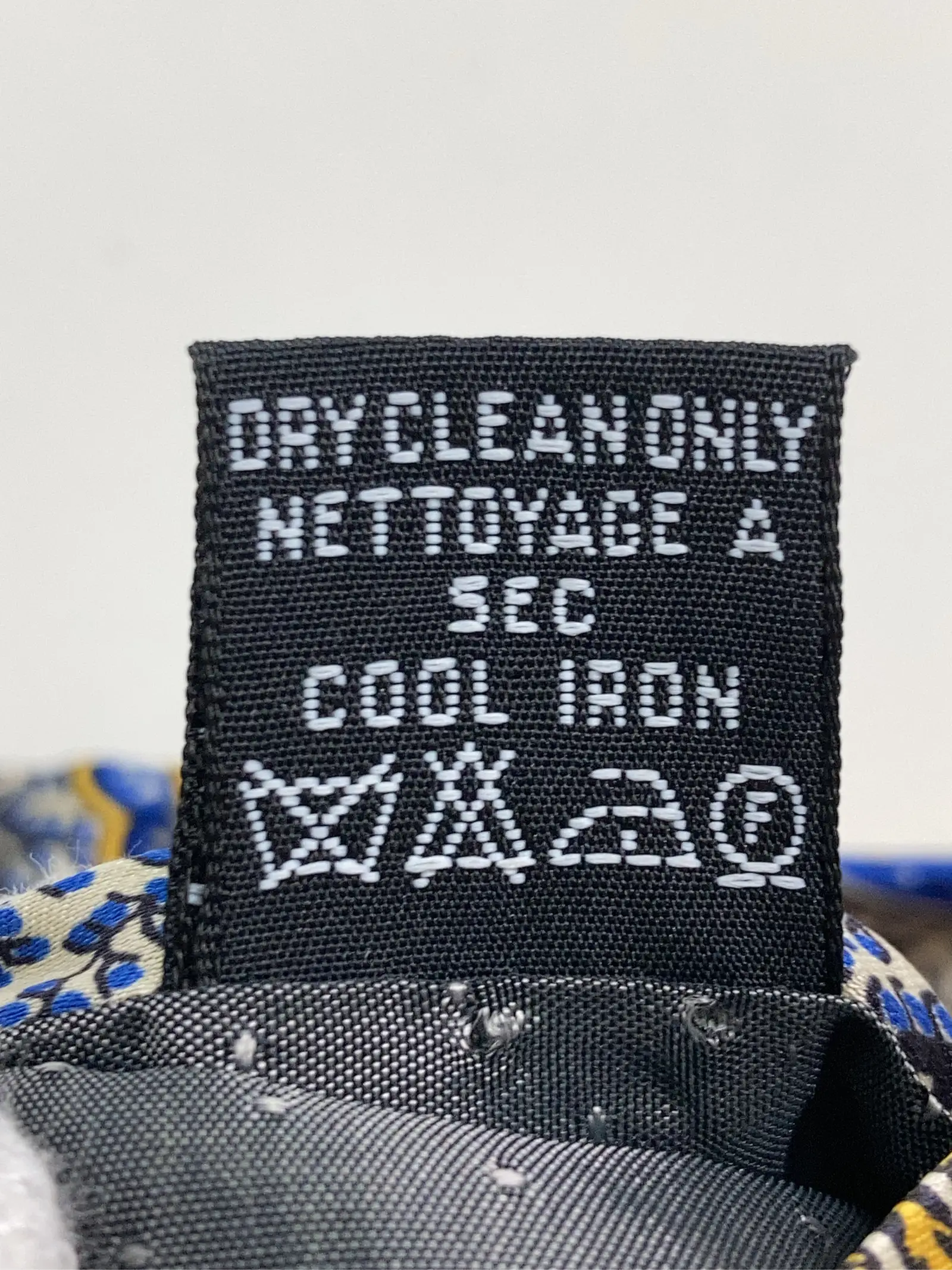 https://r2-worker.digdig.jp/product/a35f8a1c-f8fe-44ef-8df6-355a455e55d4/9b73e49c-3e98-43ef-b2f0-a2075e4f4003