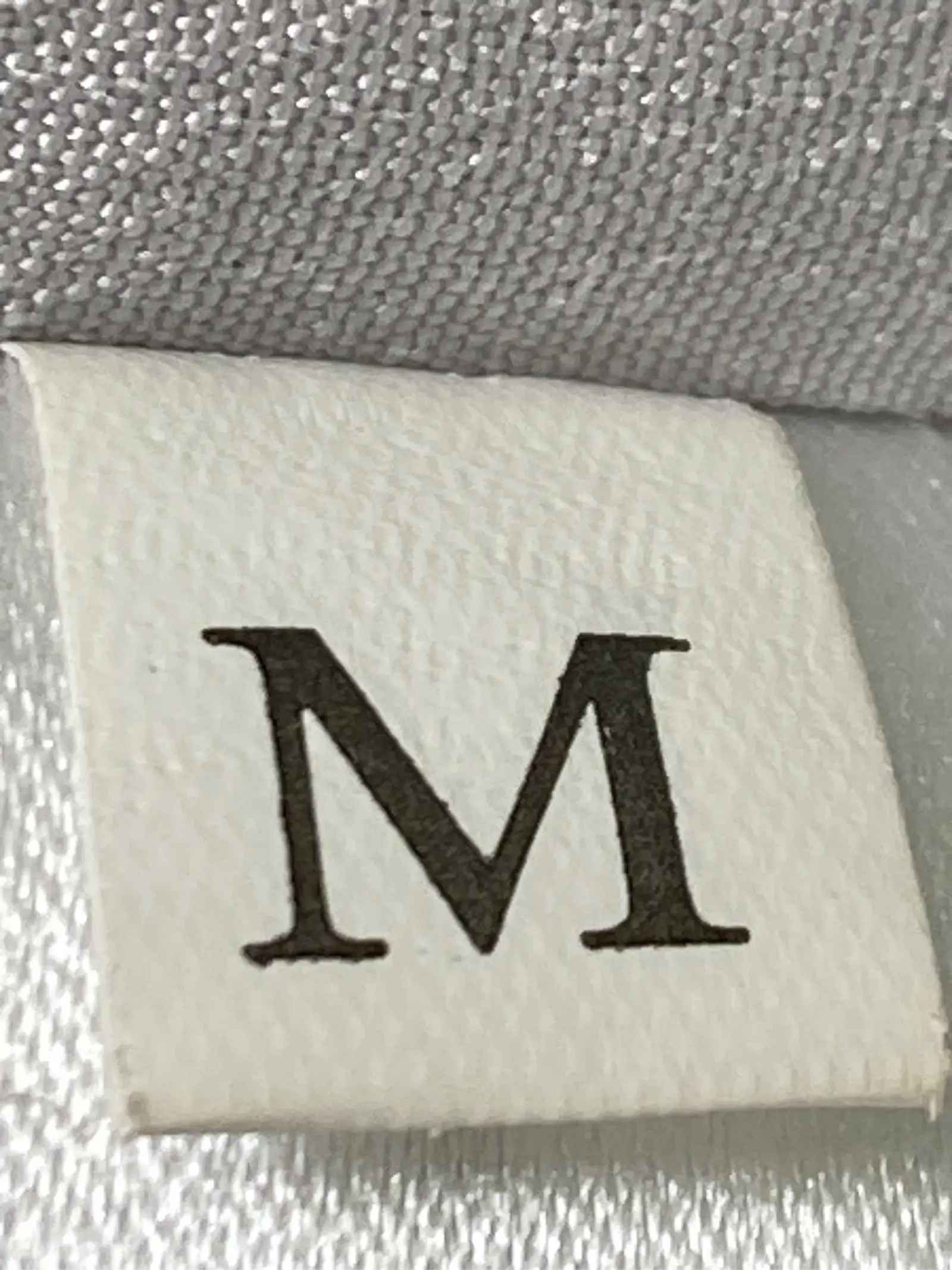 https://r2-worker.digdig.jp/product/a40b379d-308b-42d2-8bb4-7a7fd15c96b0/36a72be6-b3db-4246-97df-4c59d88a9ccb
