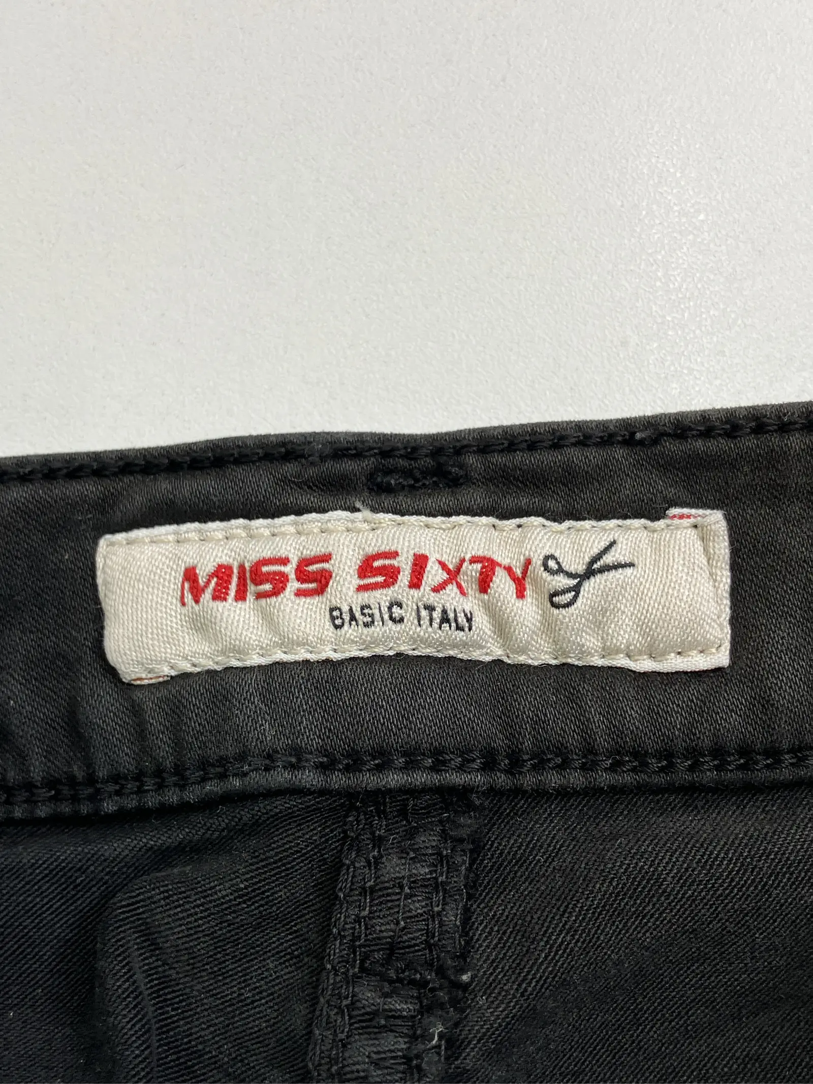 https://r2-worker.digdig.jp/product/a414c1f4-0c49-4032-a5d4-977b9545ded2/9f9386ca-c666-4f70-8049-fa1f5c1f7a99