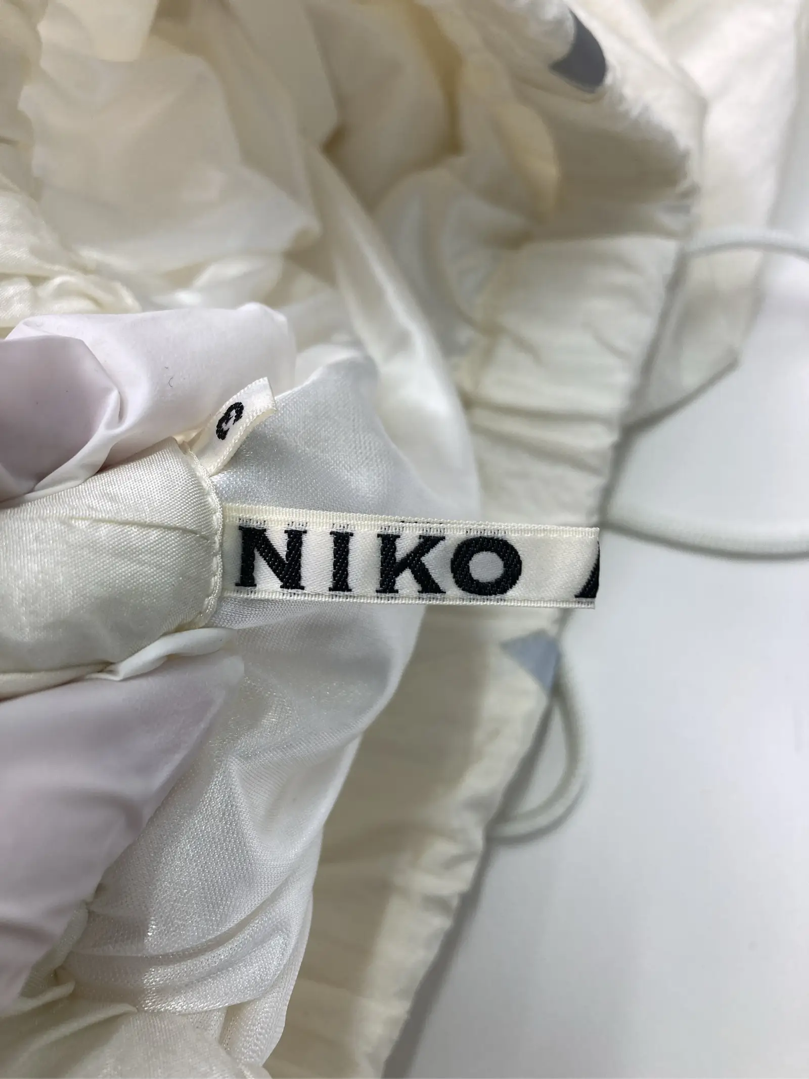 https://r2-worker.digdig.jp/product/a43580c6-6081-4d15-aa6a-12e8efbb5417/4b9e0a64-9668-4181-910d-2f6c34364090