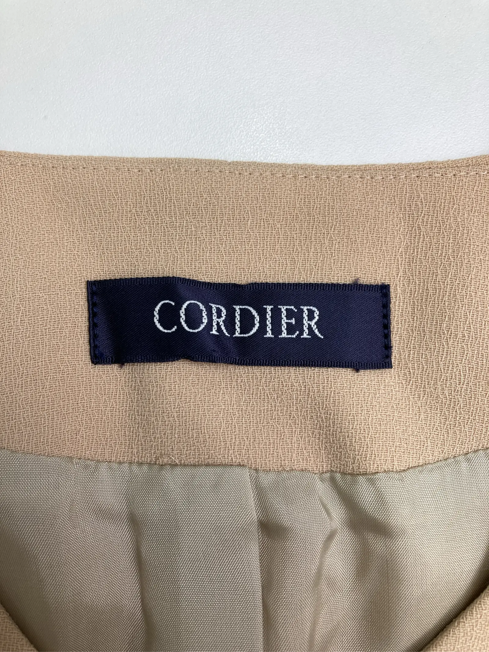https://r2-worker.digdig.jp/product/a43e92fd-1763-4802-8fe0-50c2c62a8c73/9047f21c-2dbc-41b9-bb55-36d4415aced0