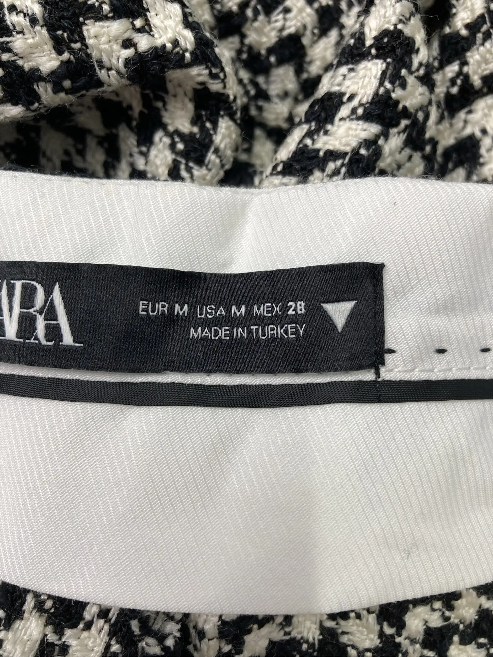 https://r2-worker.digdig.jp/product/a574ea4b-5850-4ba8-bf6b-42d70a07b6ce/6800c5fb-c5cf-42ba-84a8-e675abd41223