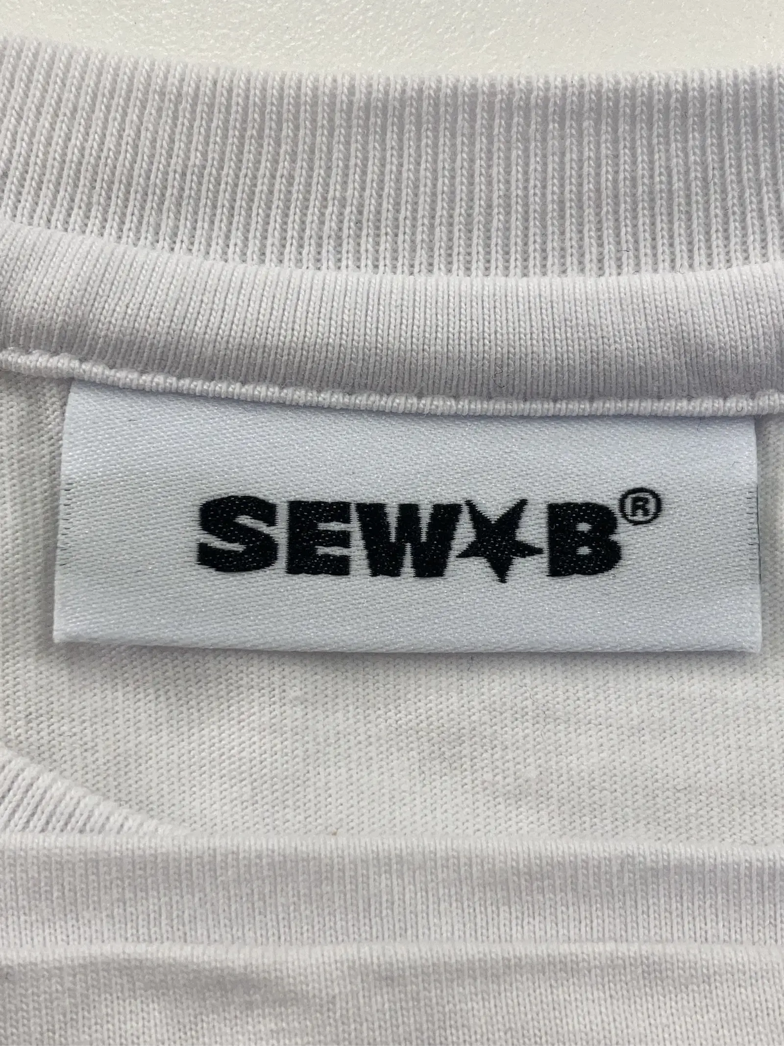 https://r2-worker.digdig.jp/product/a7014bc7-2cbd-4f8a-9a5d-9efcbc5e5a57/e3557a5a-3145-47b4-b1d6-2fc5fce2c06b